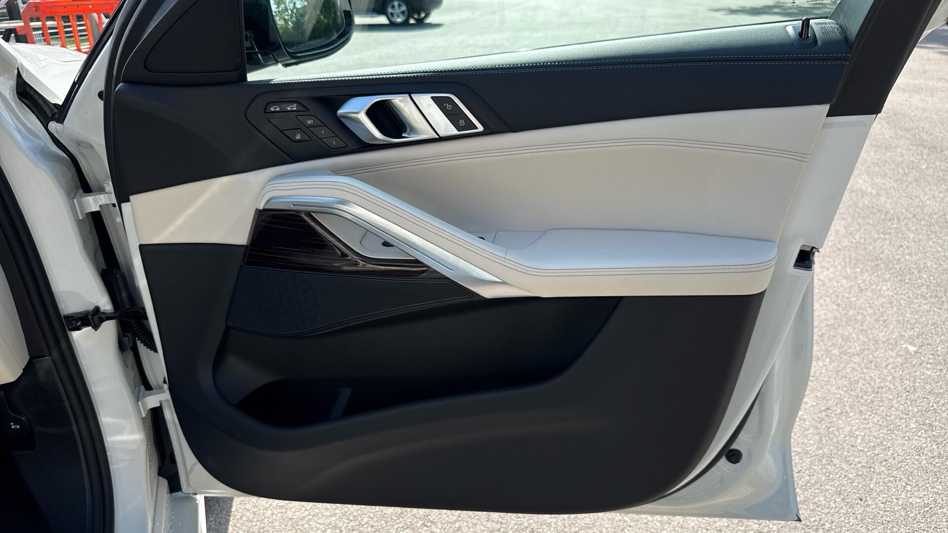BMW X6 view 30