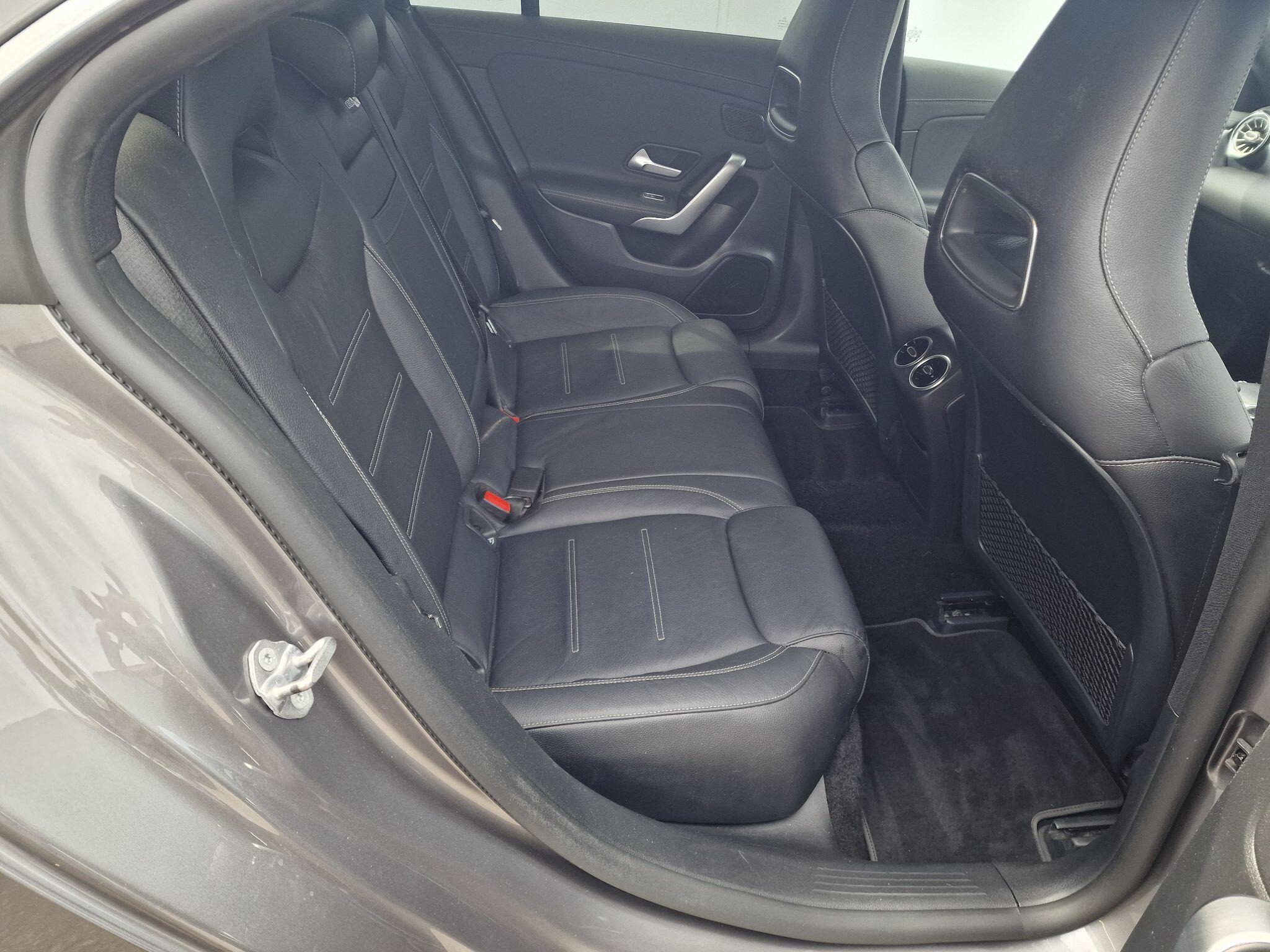 Mercedes-Benz CLA view 43