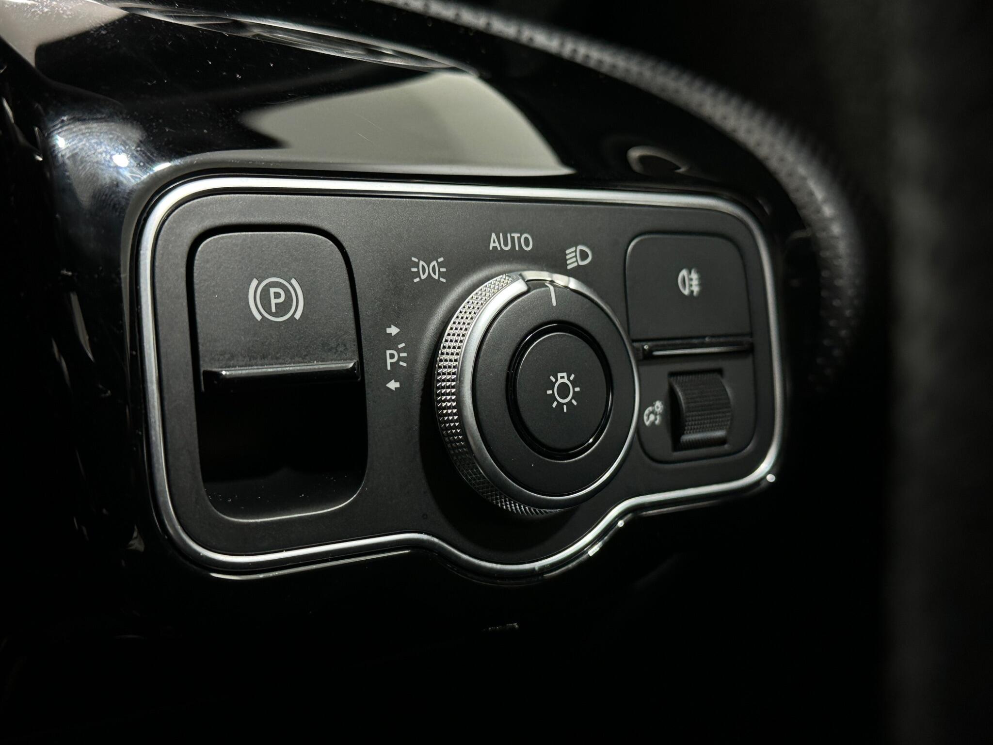 Mercedes-Benz A Class view 18