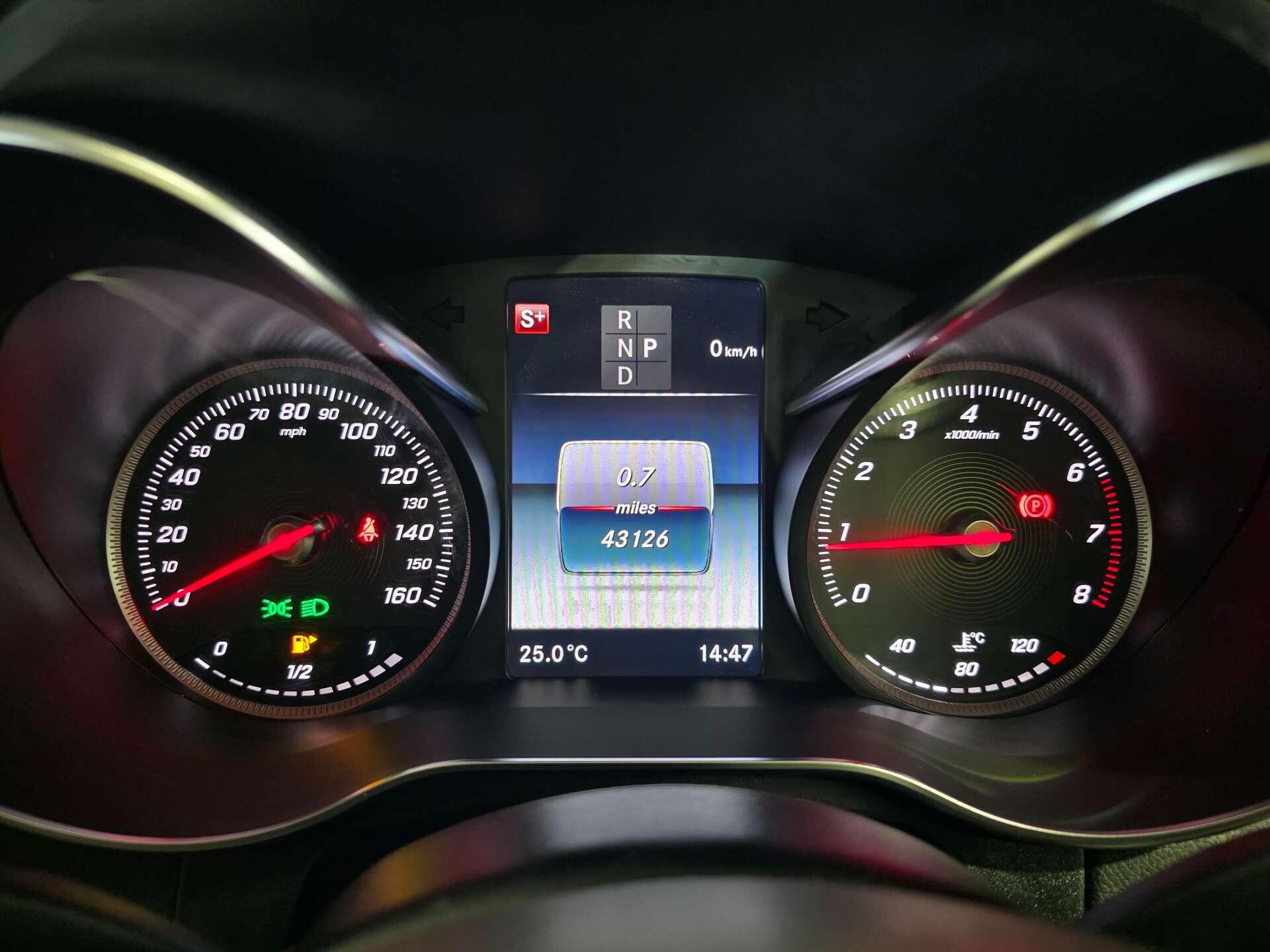 Mercedes-Benz C-Class view 15