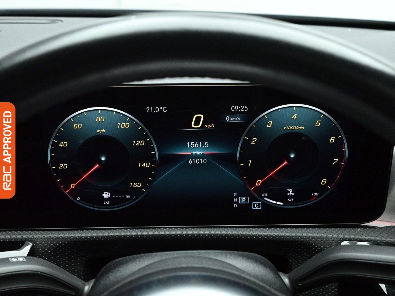 Mercedes-Benz Cla view 11