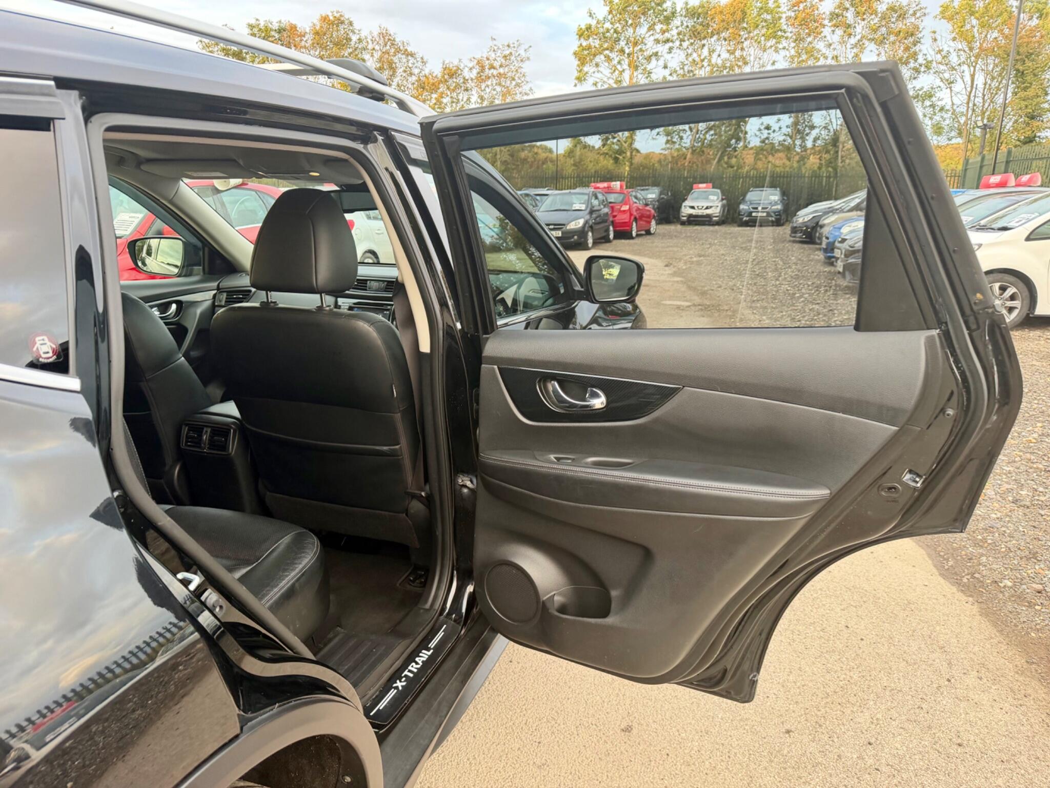 Nissan X-Trail view 43