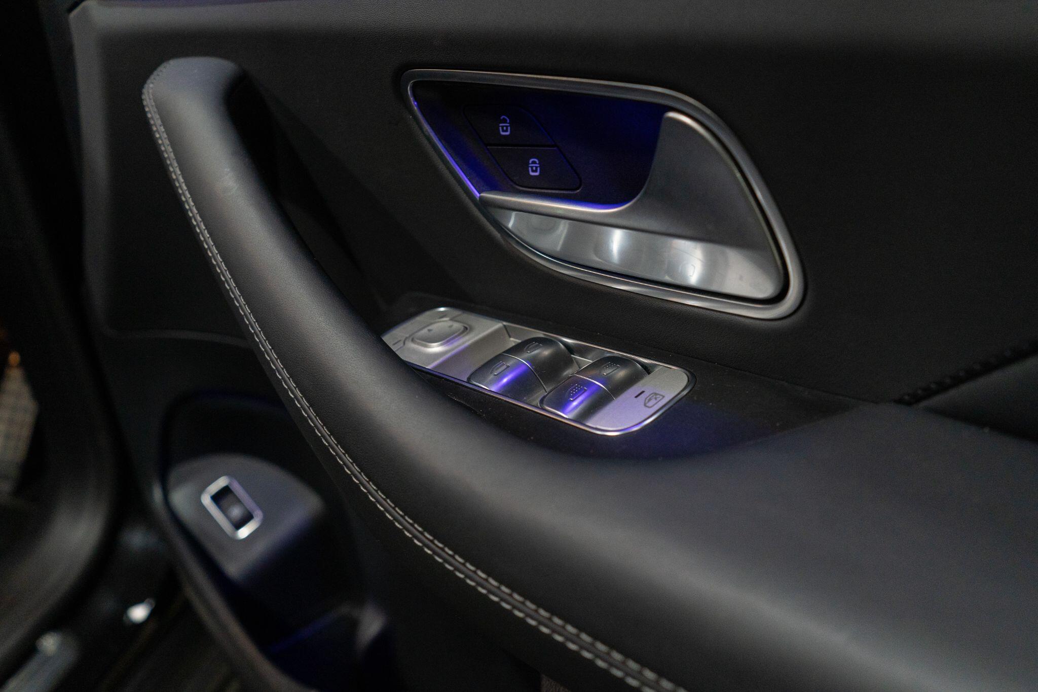 Mercedes-Benz GLS view 48