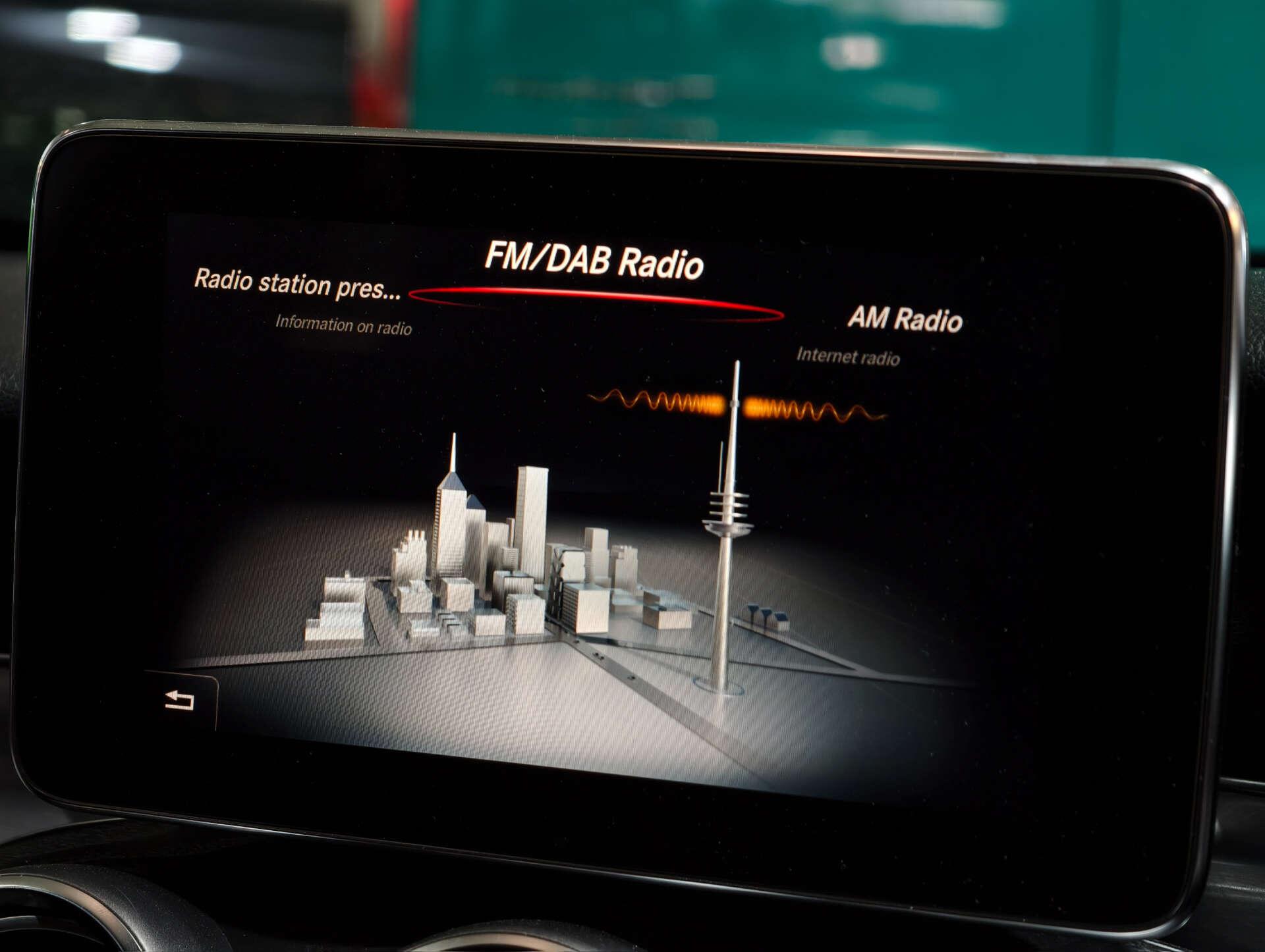 Mercedes-Benz C Class view 34