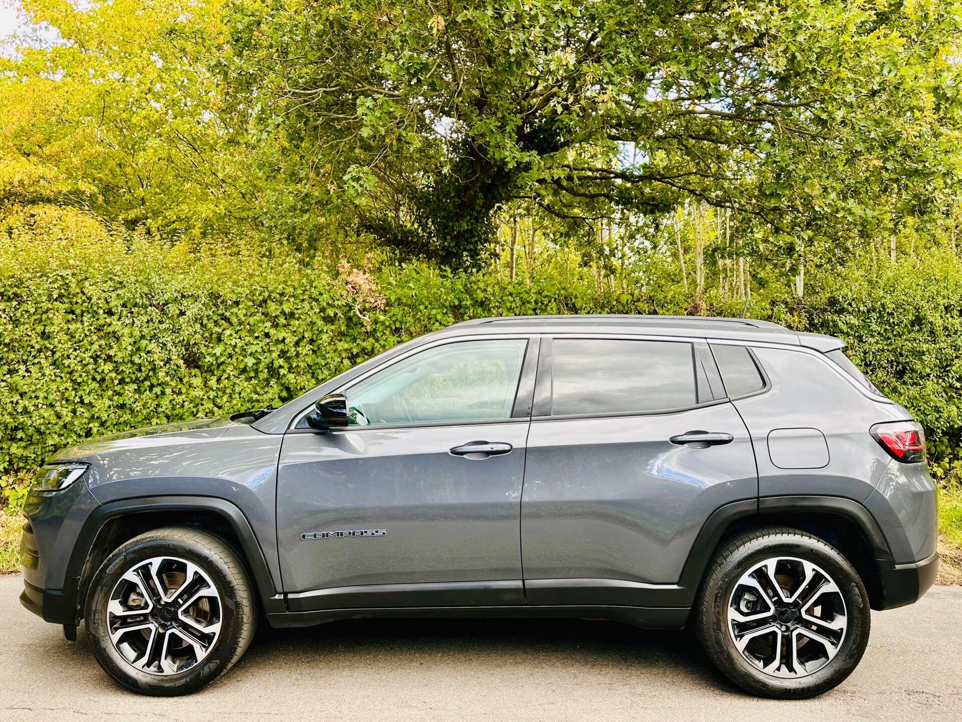 Jeep Compass view 35