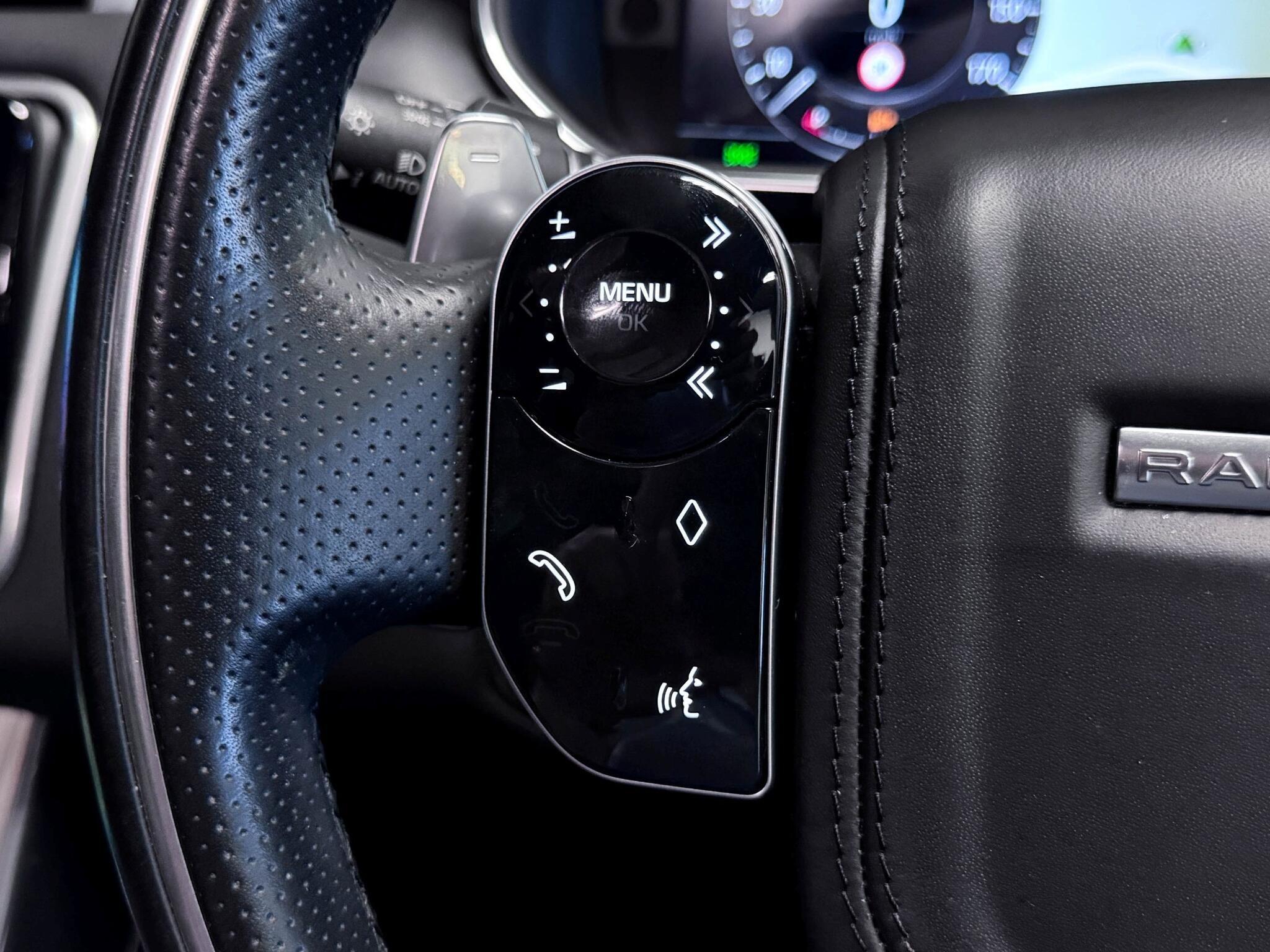 Land Rover Range Rover Sport view 40
