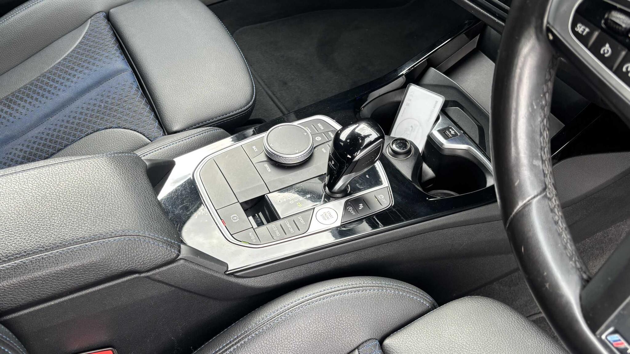 BMW 1 Series view 40