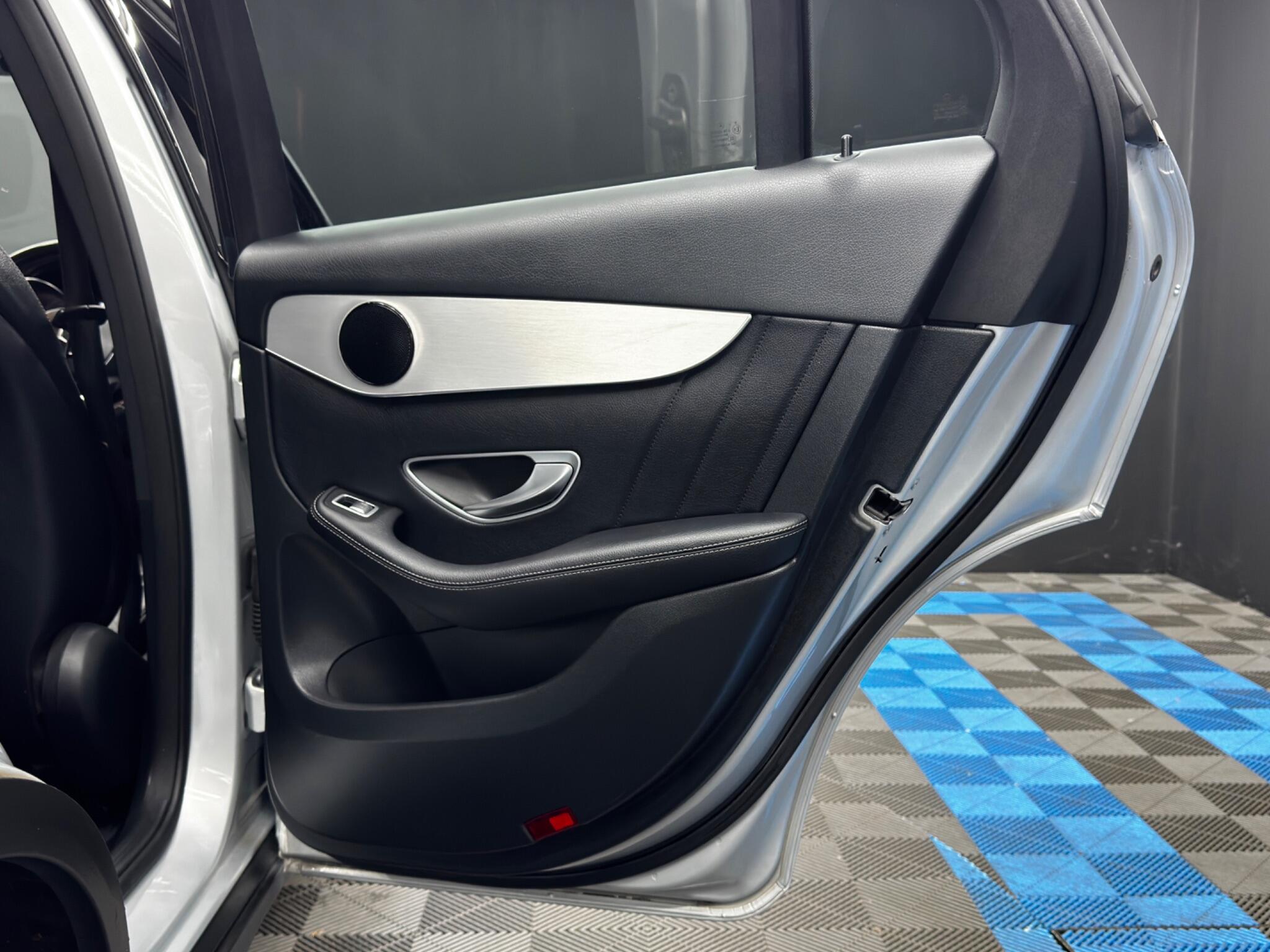 Mercedes-Benz GLC view 41