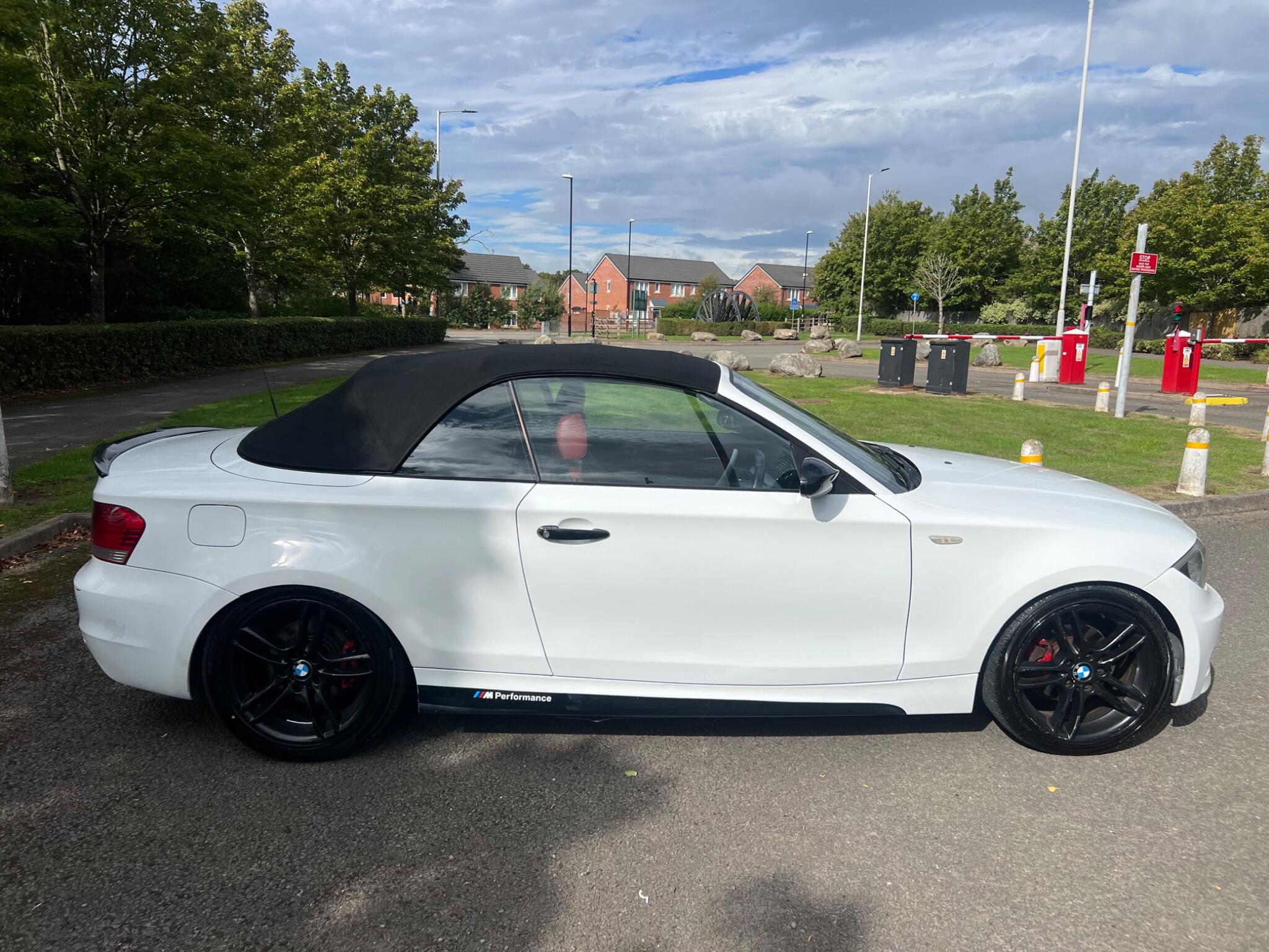 BMW 1 Series view 13