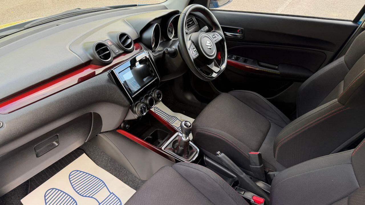 Suzuki Swift view 11