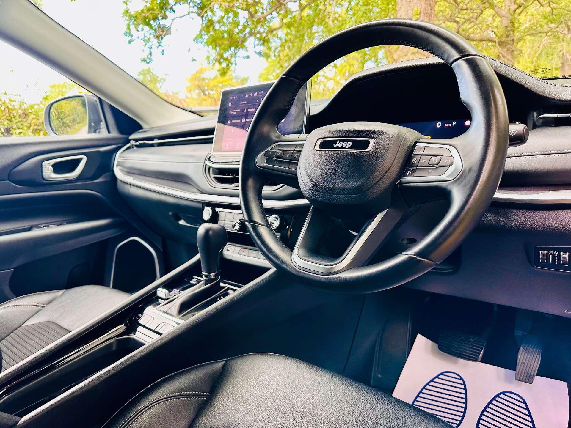 Jeep Compass view 21