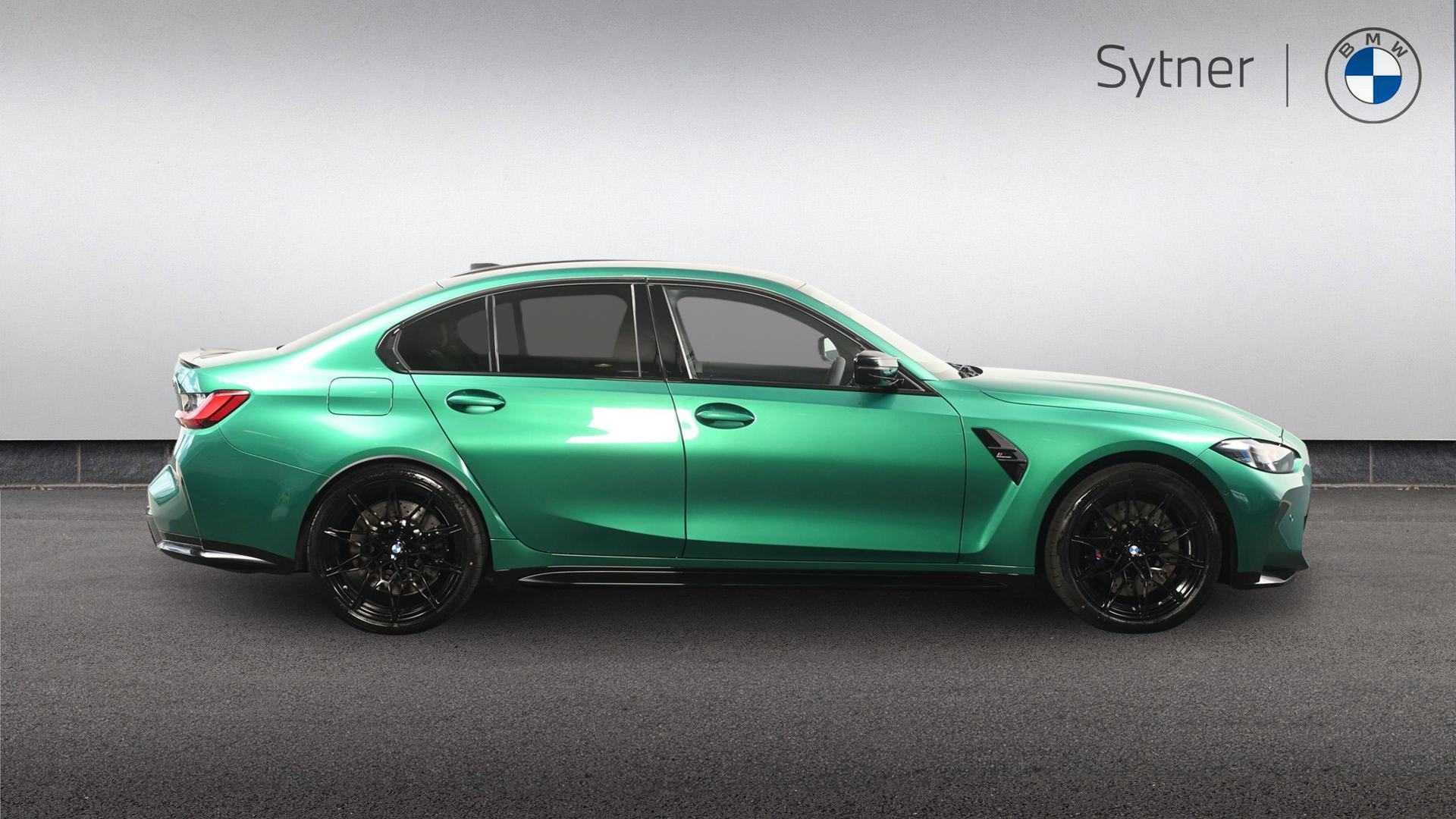BMW M3 view 3