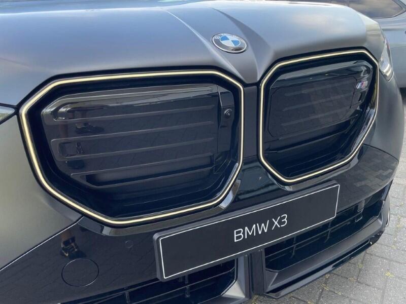 BMW X3 view 58