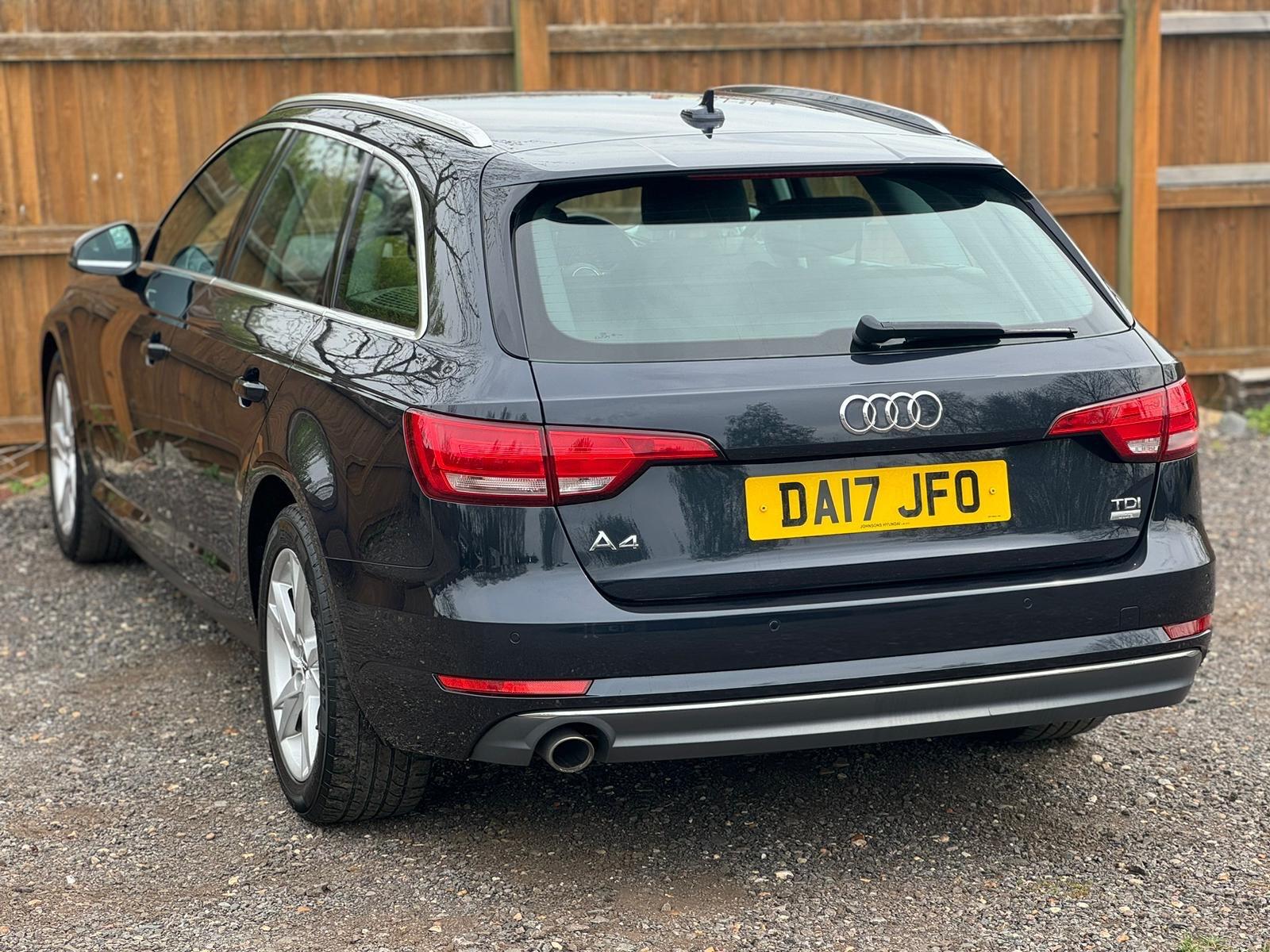 Audi A4 view 8