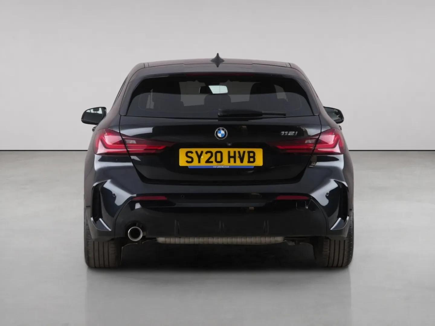 BMW 1 Series view 7