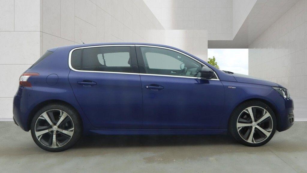 Peugeot 308 view 8