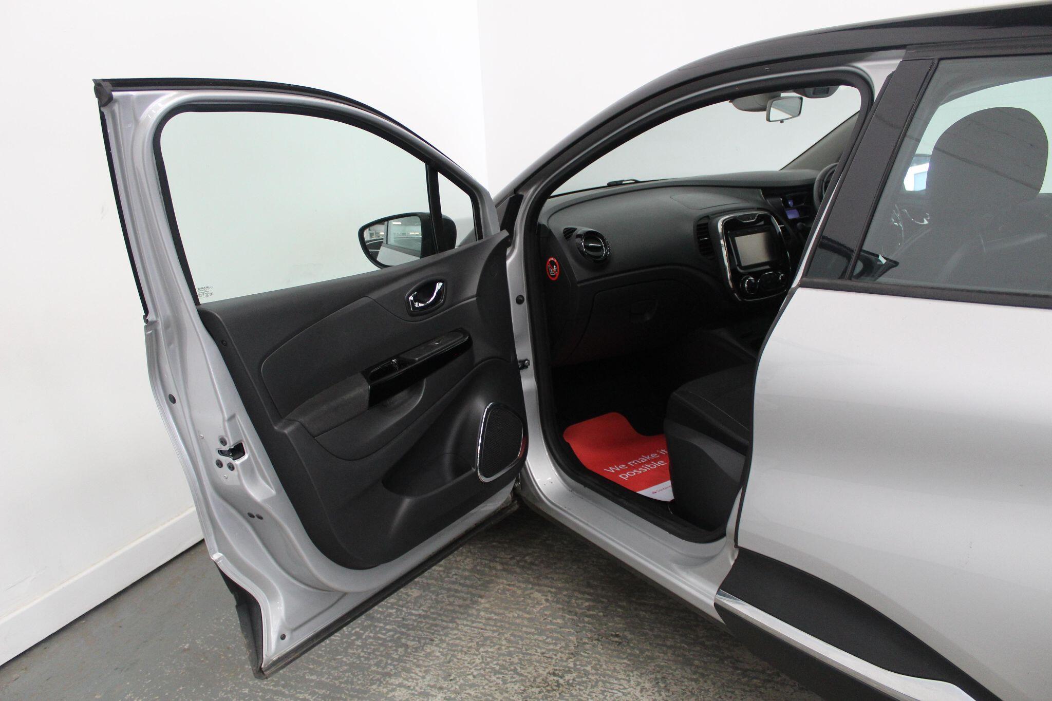 Renault Captur view 26