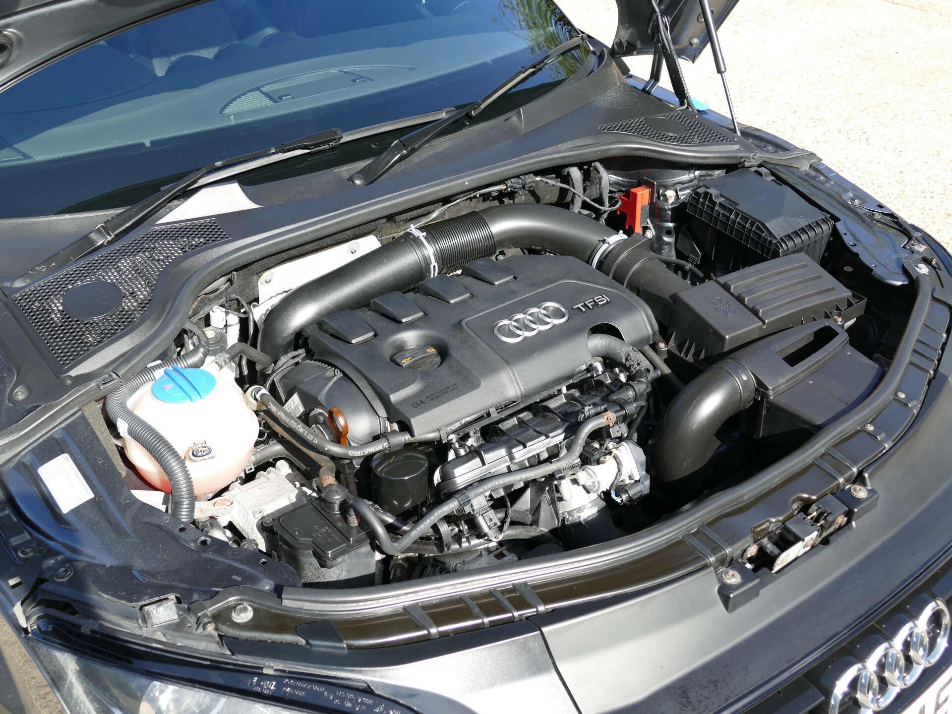 Audi TT view 45