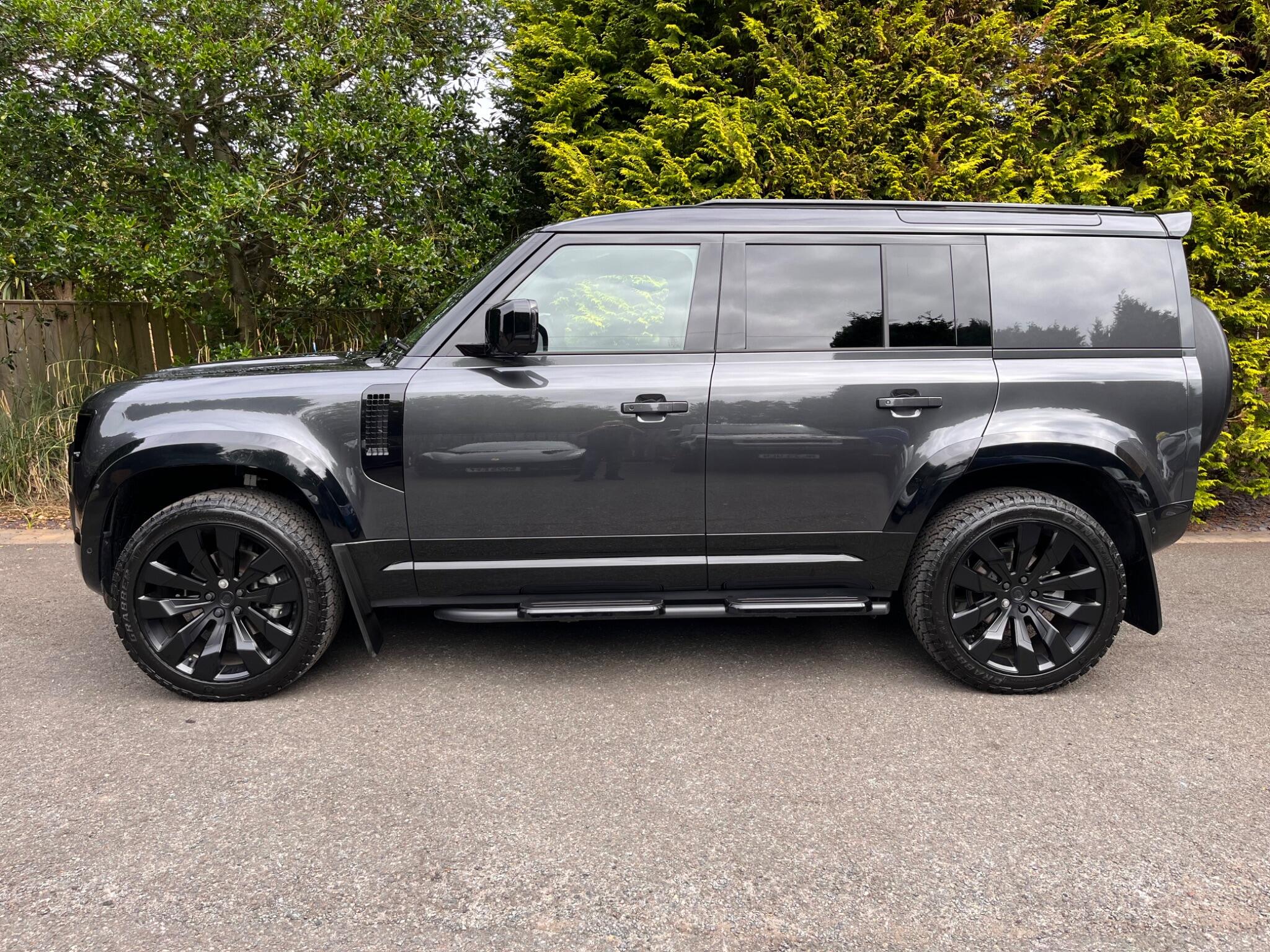 Land Rover Defender view 8