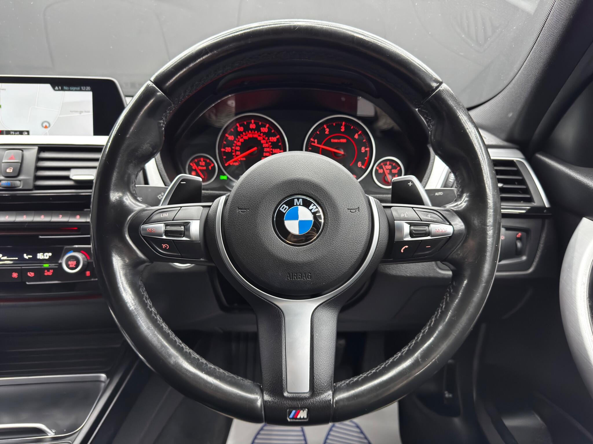 BMW 3 Series view 19