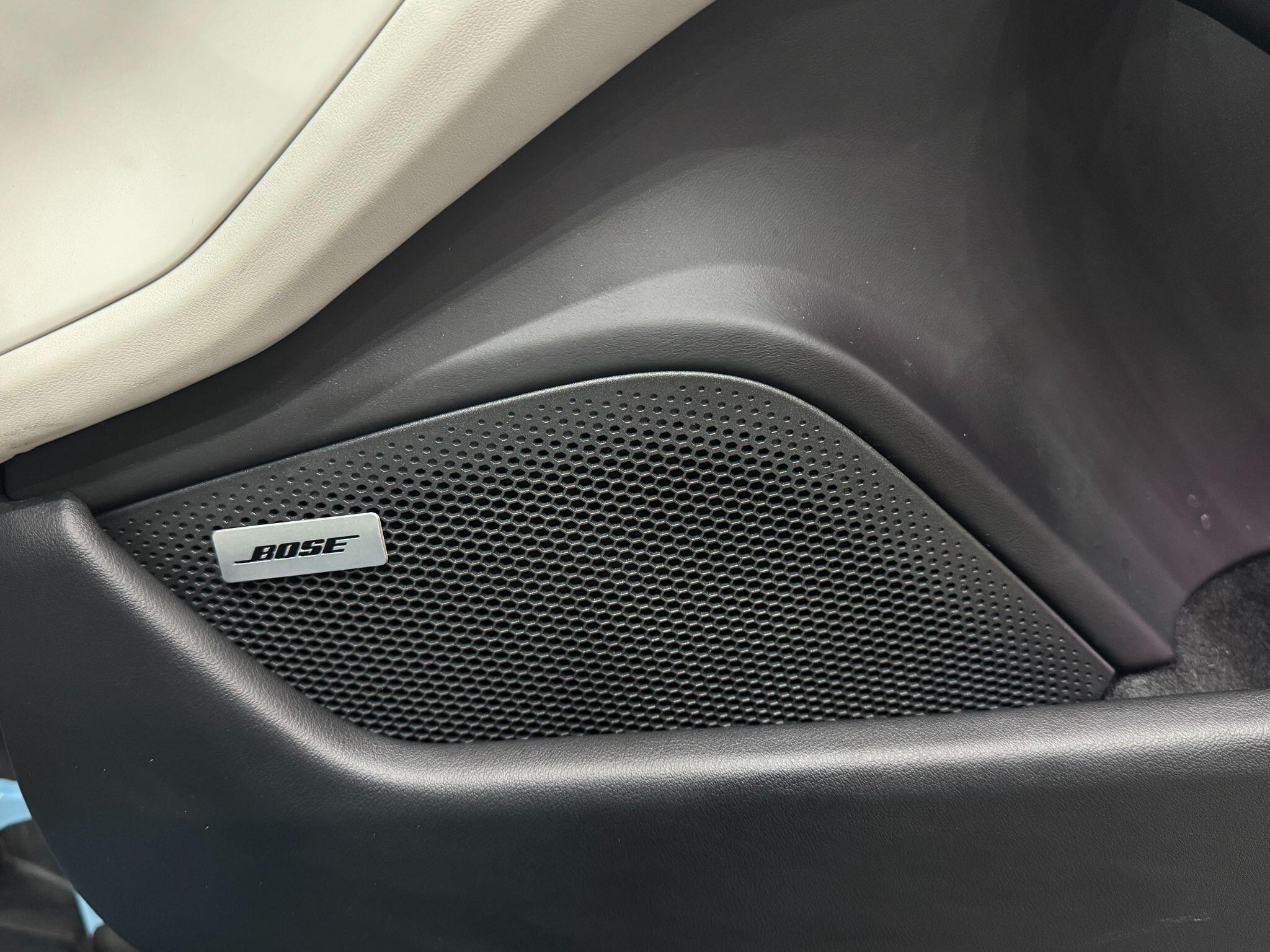 Porsche Taycan view 13