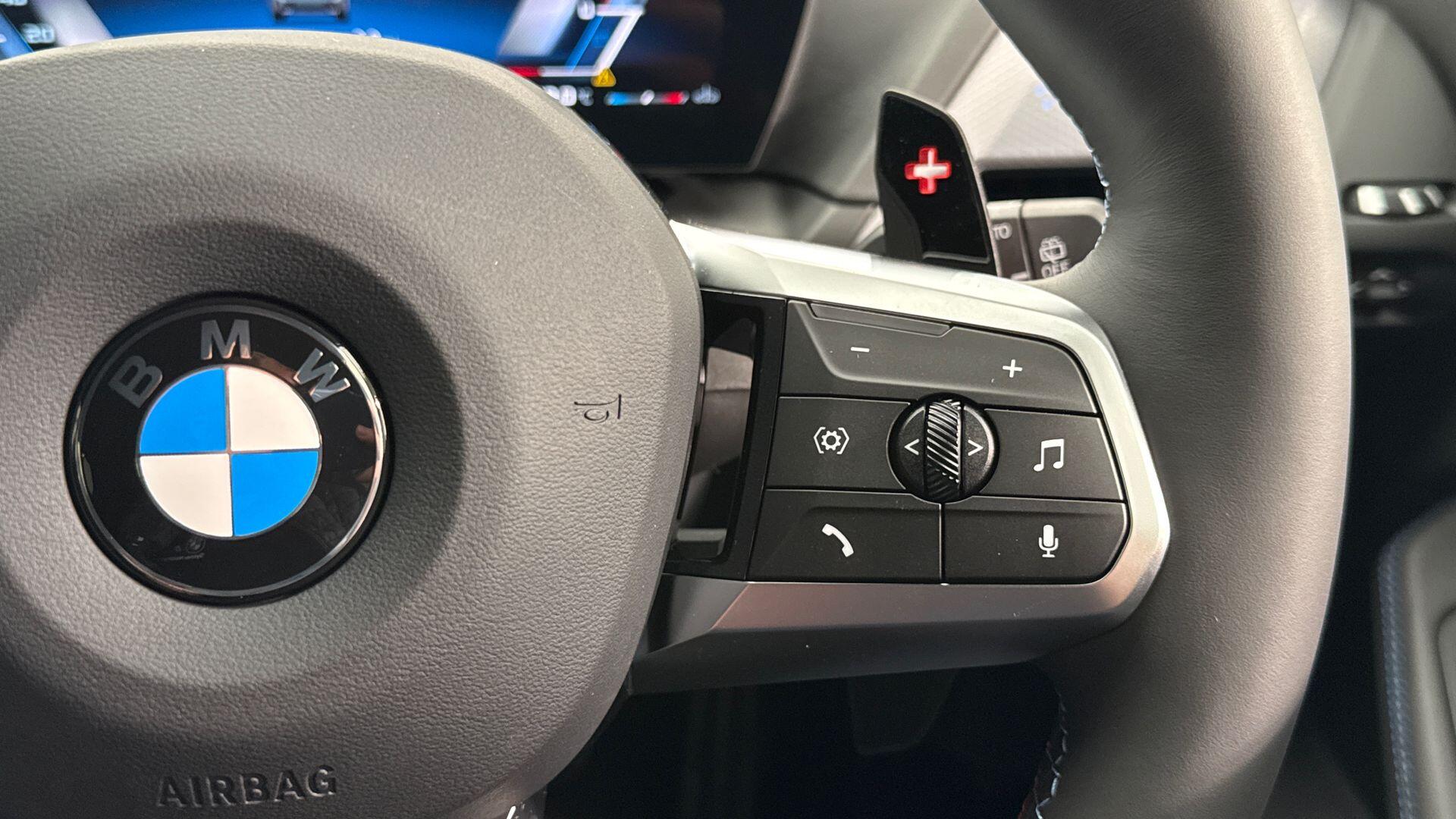BMW 1 Series view 18