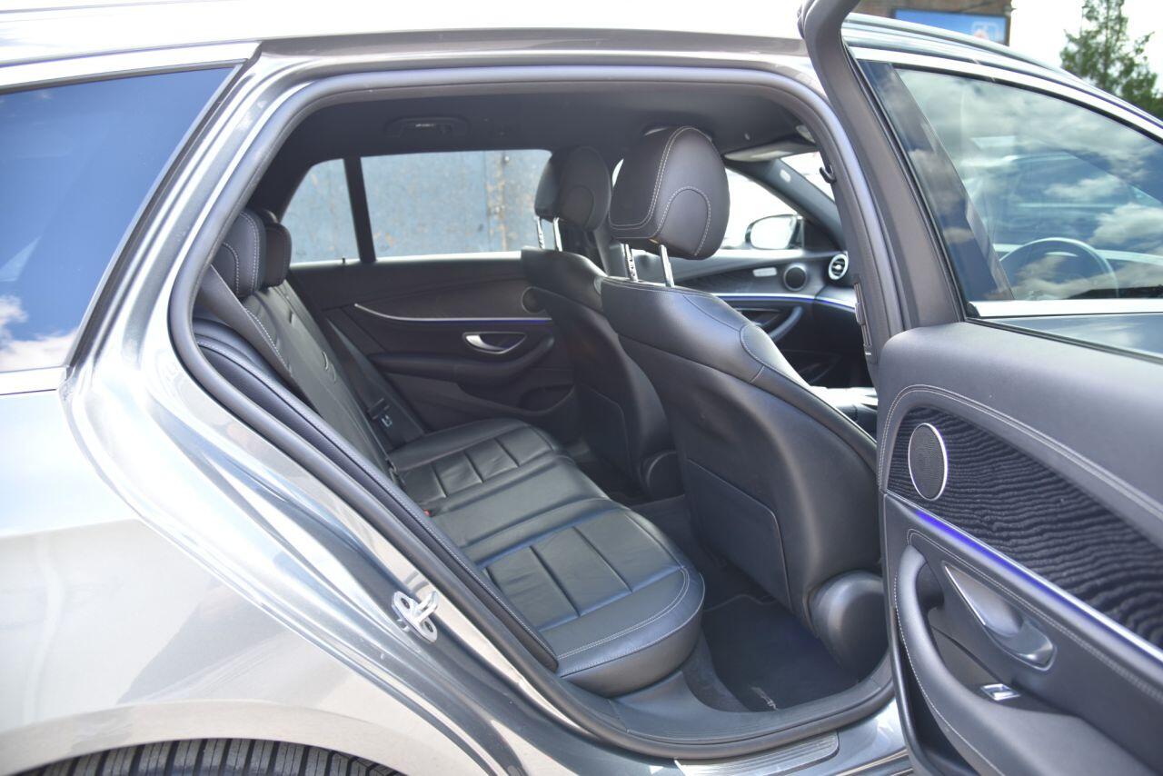 Mercedes-Benz E Class view 26