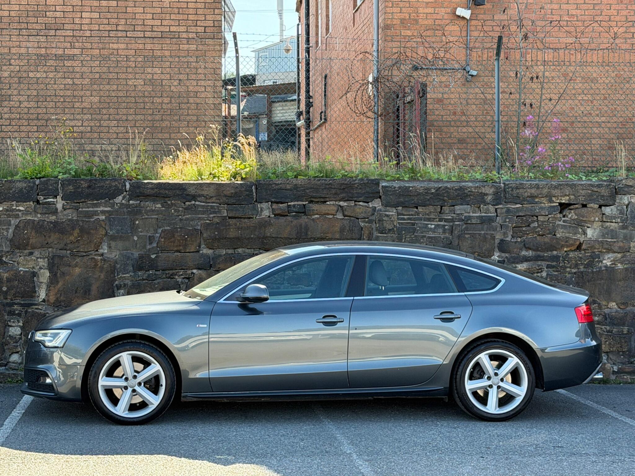 Audi A5 view 4