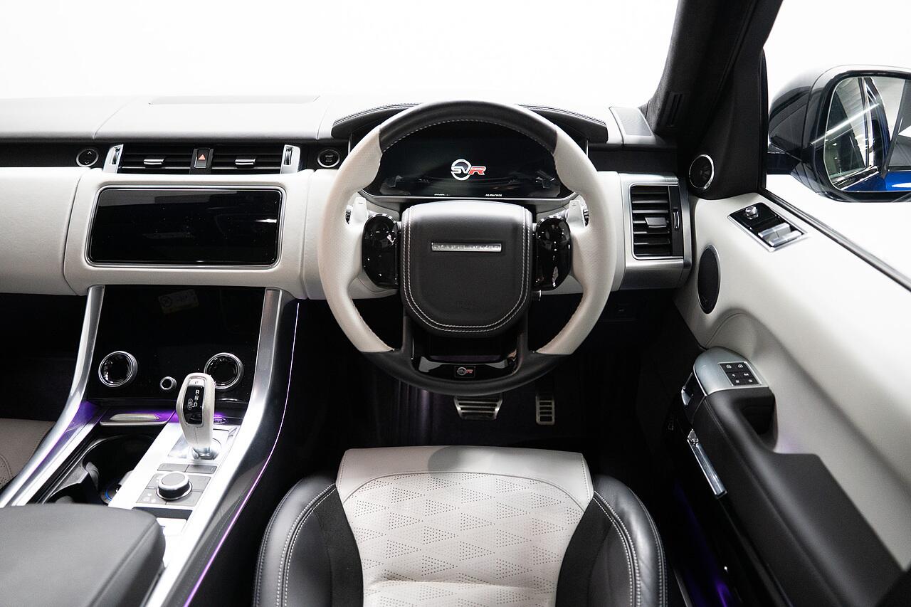 Land Rover Range Rover Sport view 11