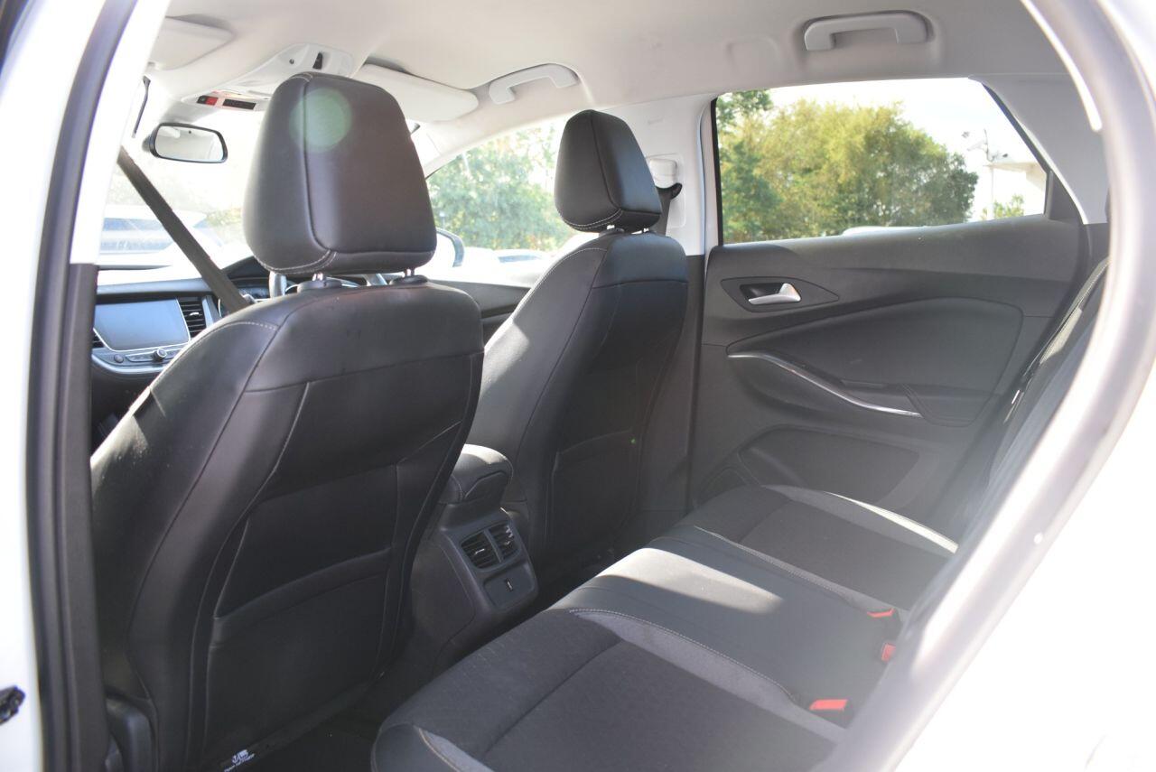 Vauxhall Grandland X view 17