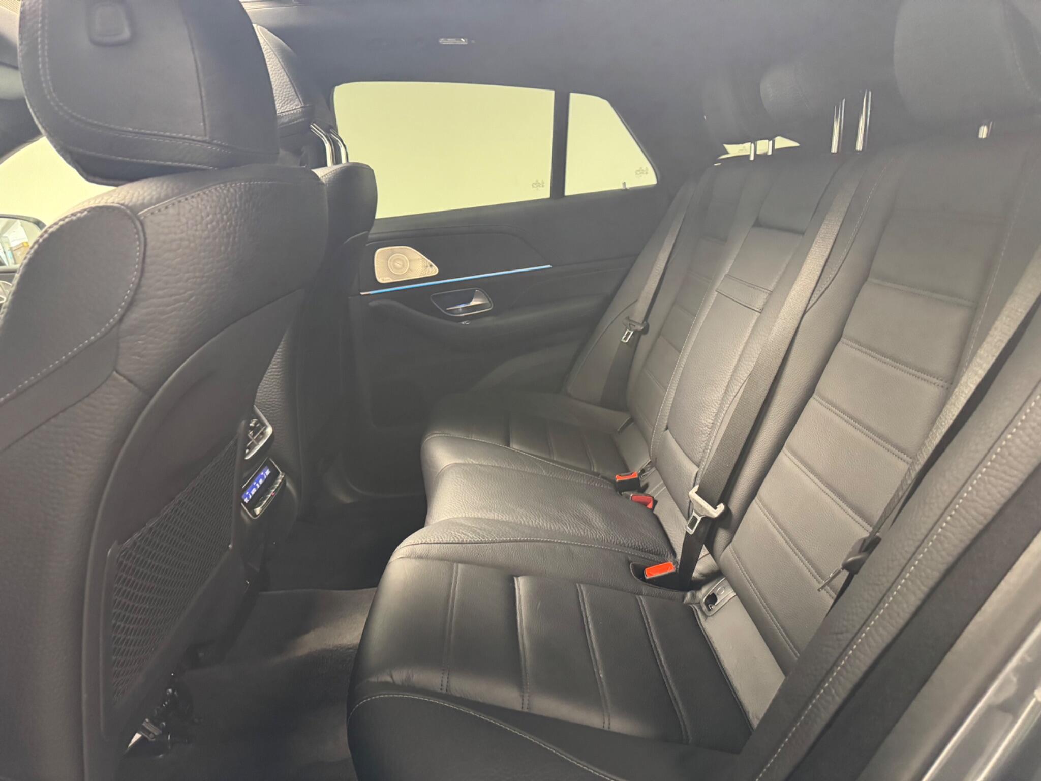 Mercedes-Benz Gle view 11