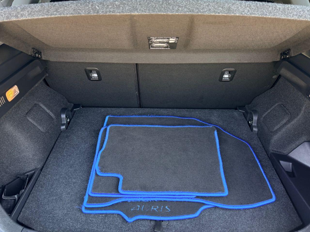 Toyota Auris view 23