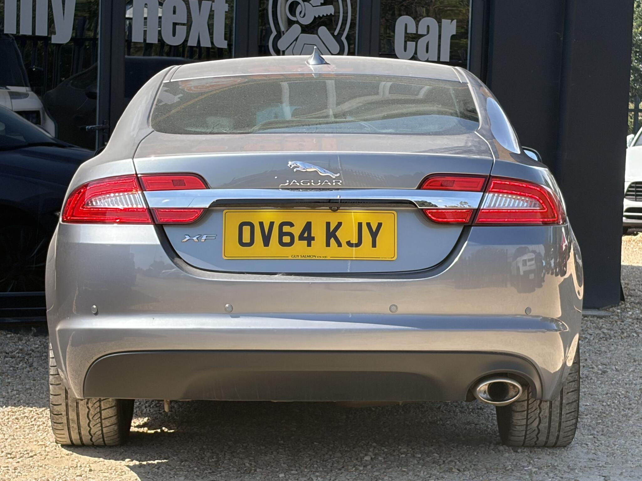 Jaguar XF view 7