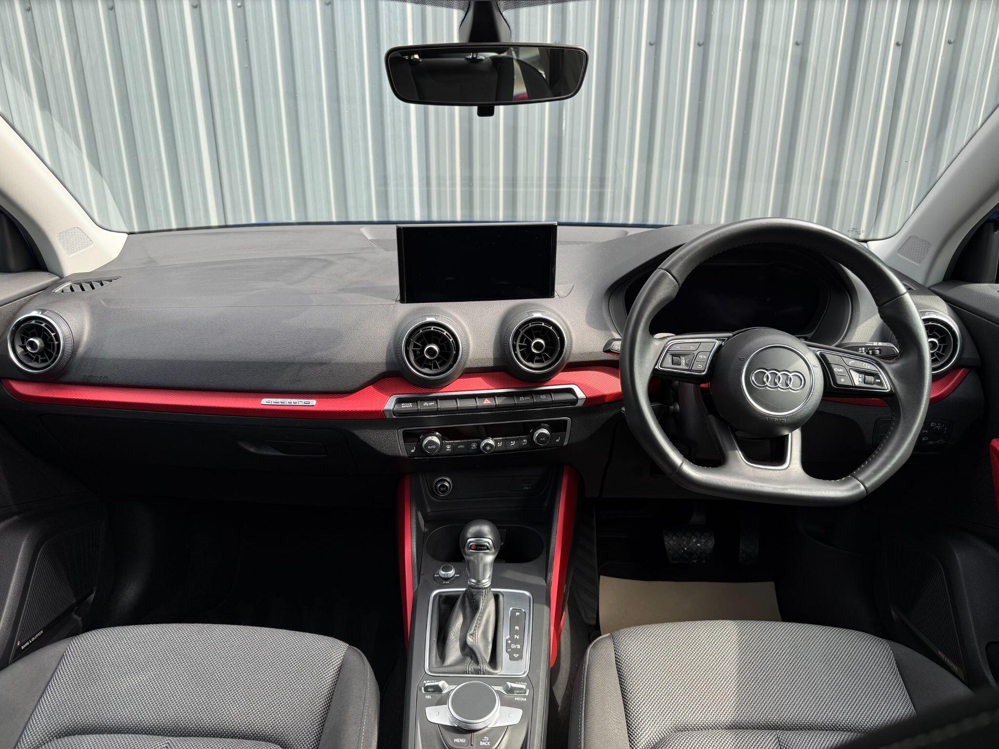 Audi Q2 view 22