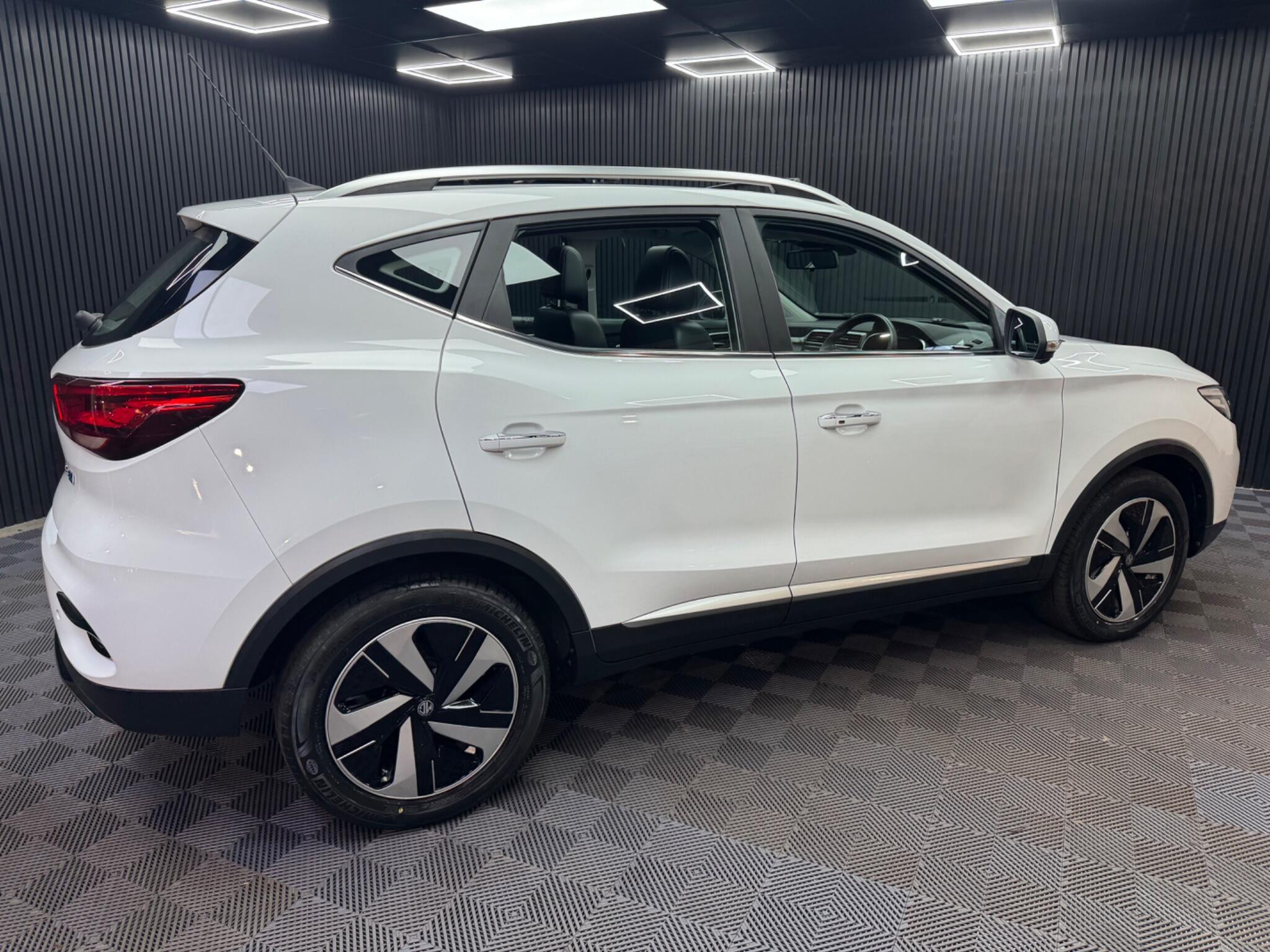 MG ZS view 5