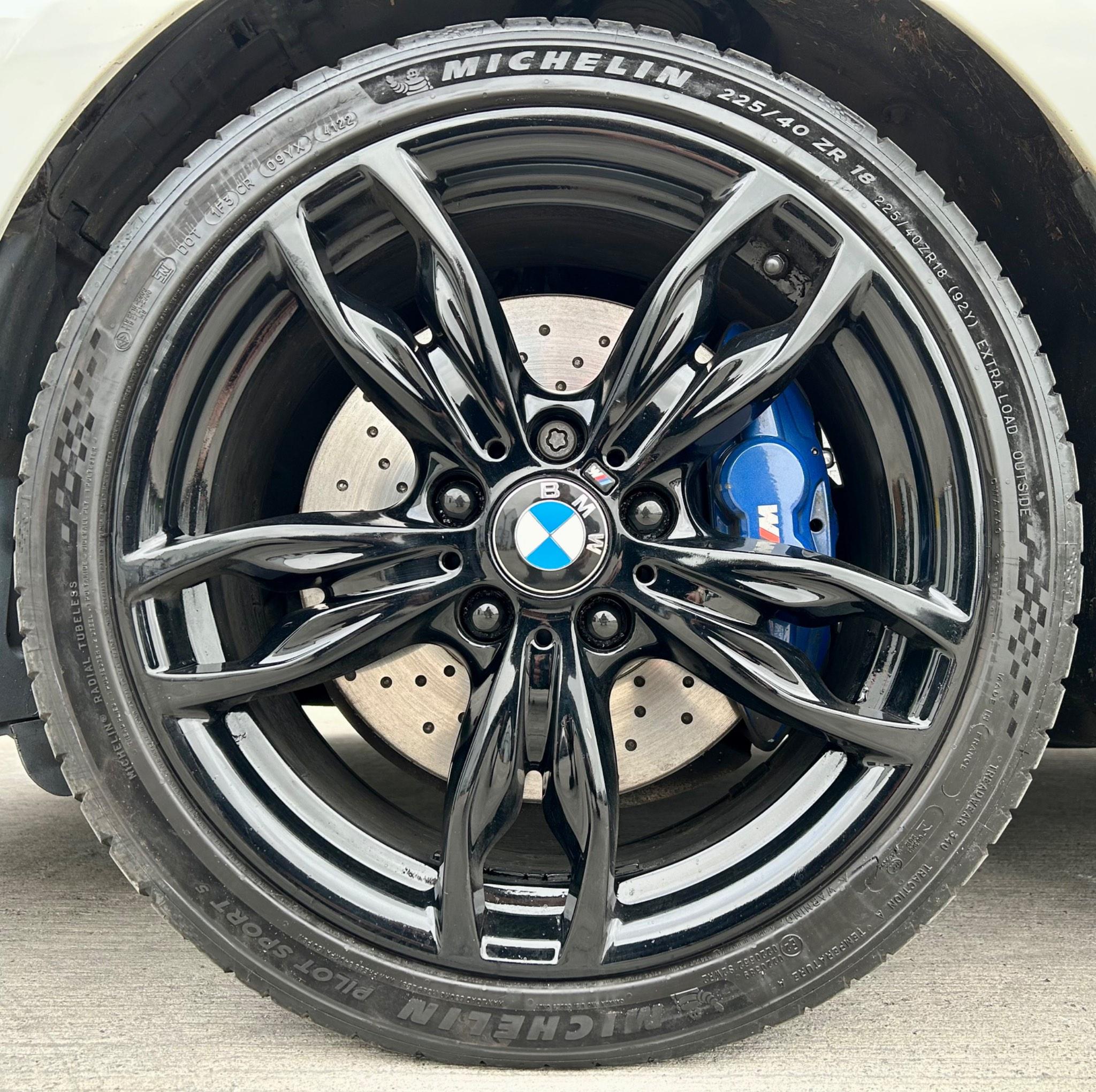 BMW 1 Series view 16