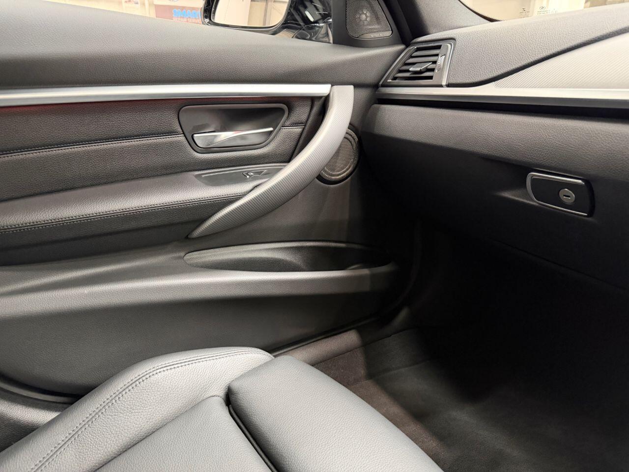 BMW 3 Series view 50