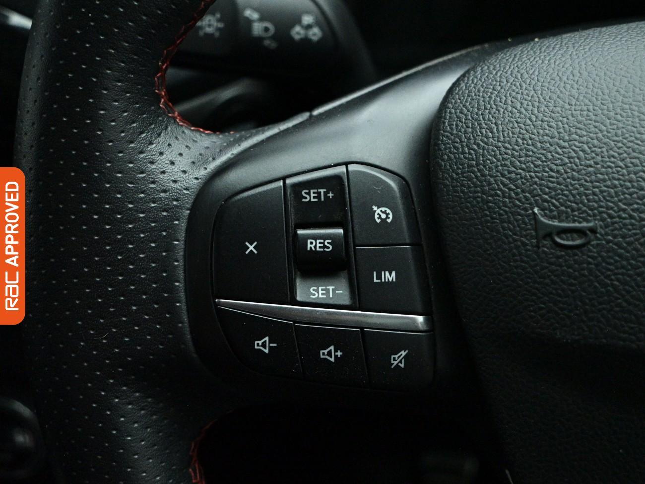 Ford Kuga view 25