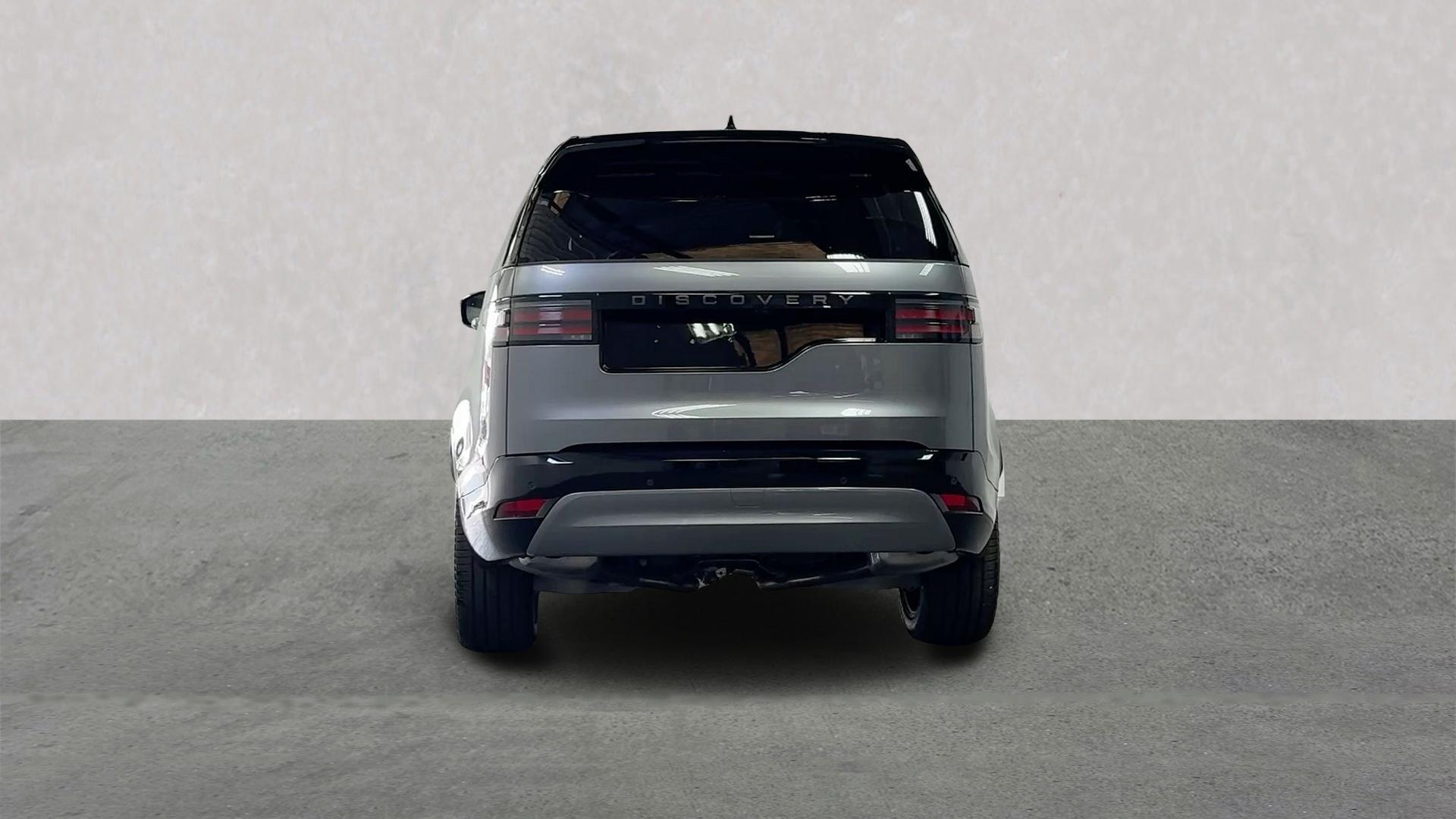 Land Rover Discovery view 6