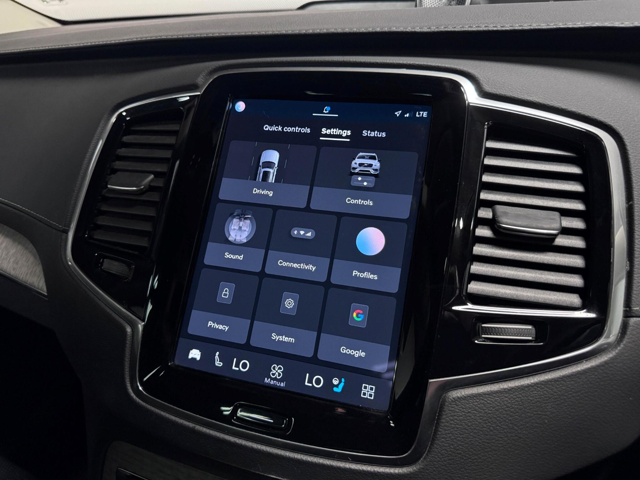 Volvo XC90 view 46