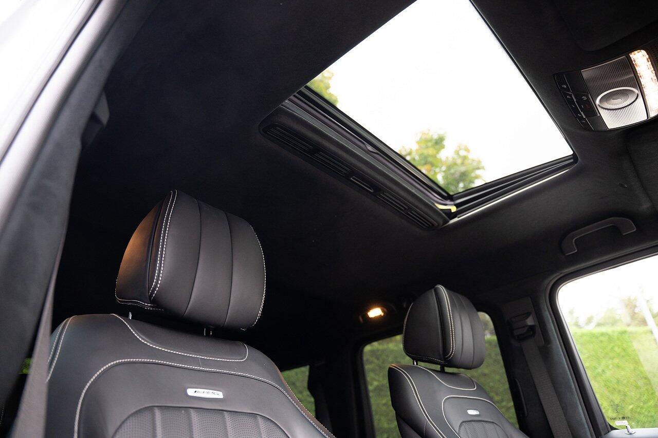 Mercedes-Benz G-Class view 3