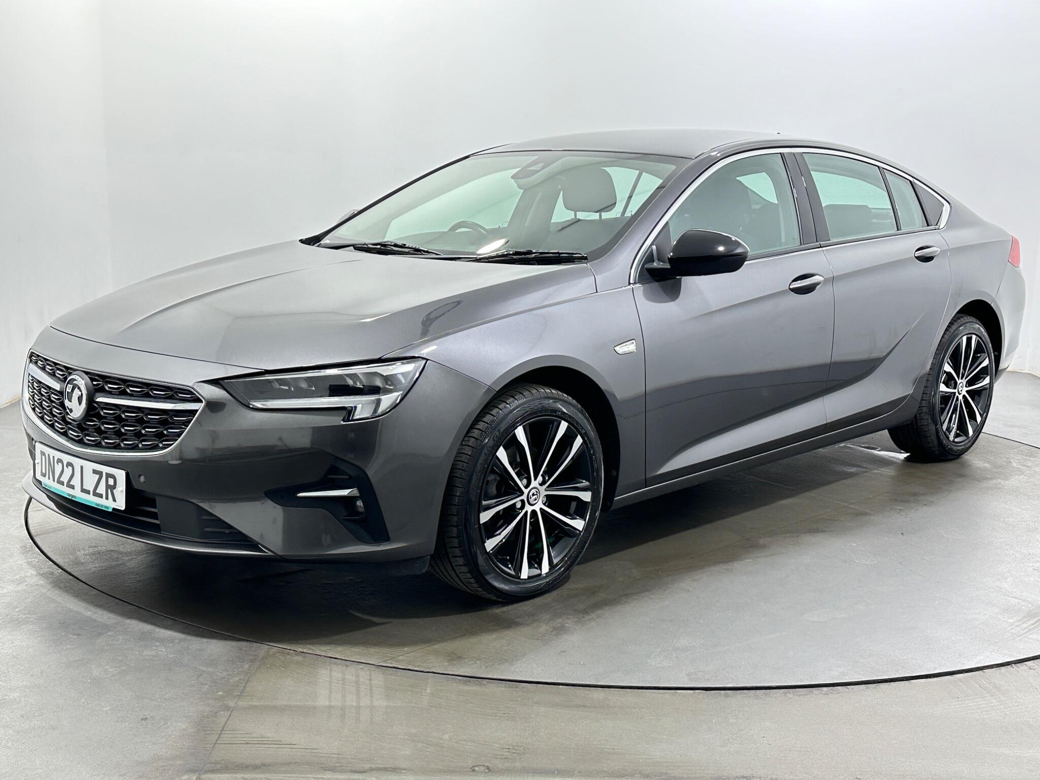 Vauxhall Insignia view 4