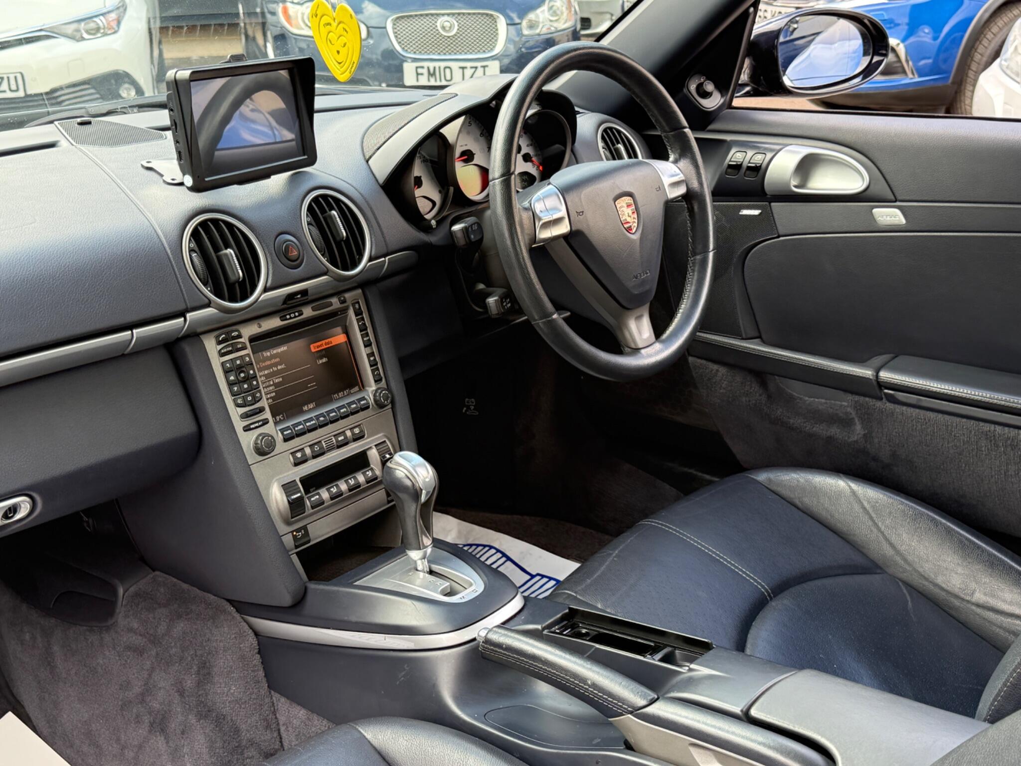 Porsche Cayman - Image 53