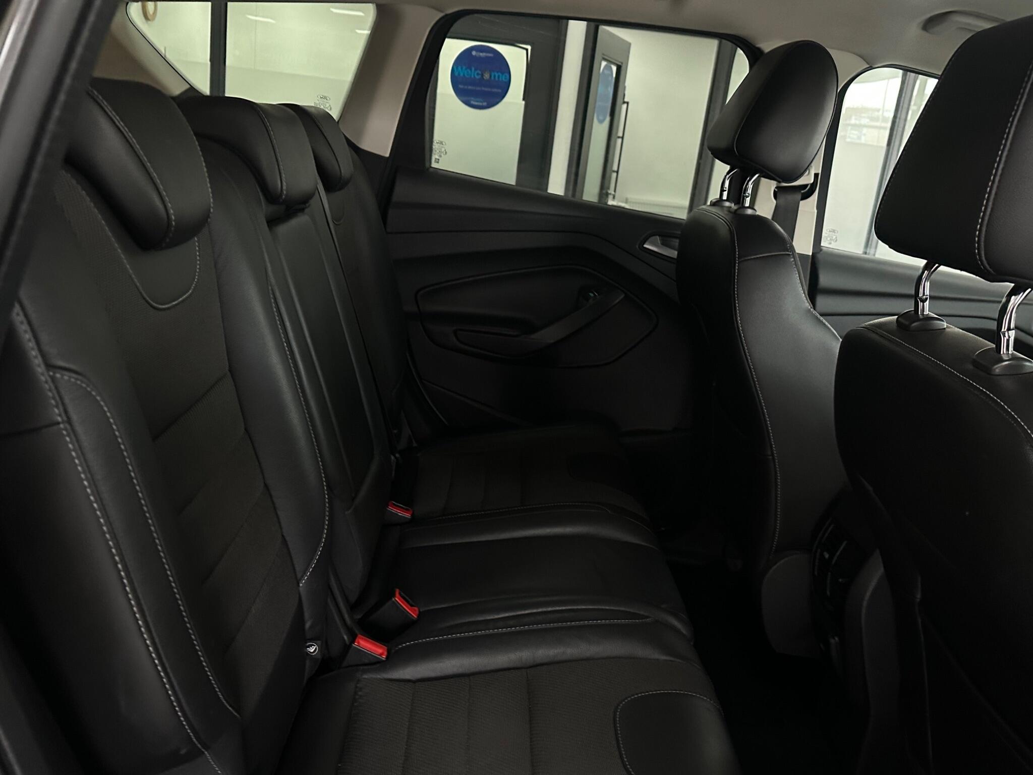 Ford Kuga view 26