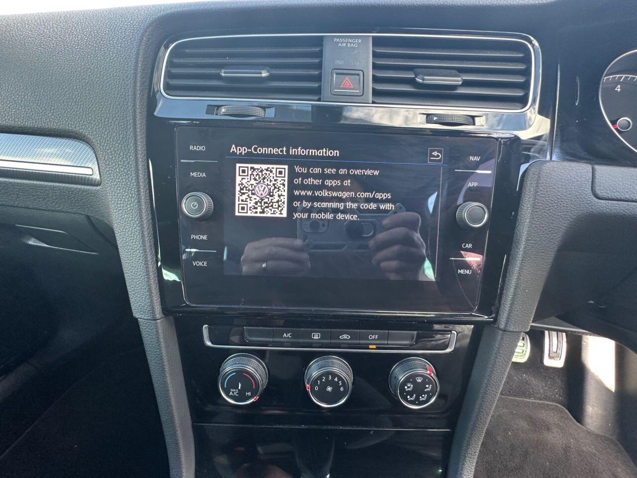 Volkswagen Golf view 53