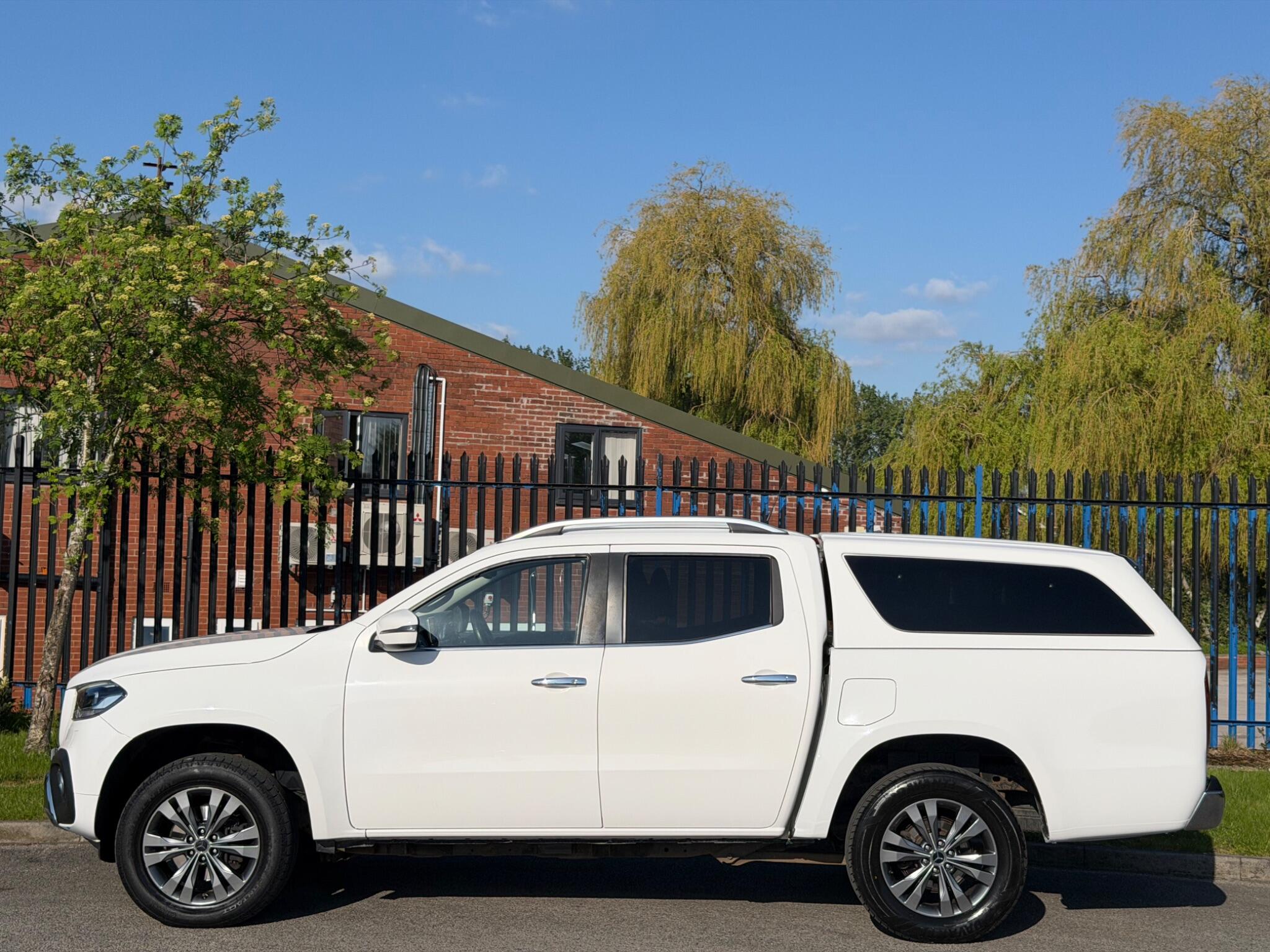 Mercedes-Benz X-Class view 15