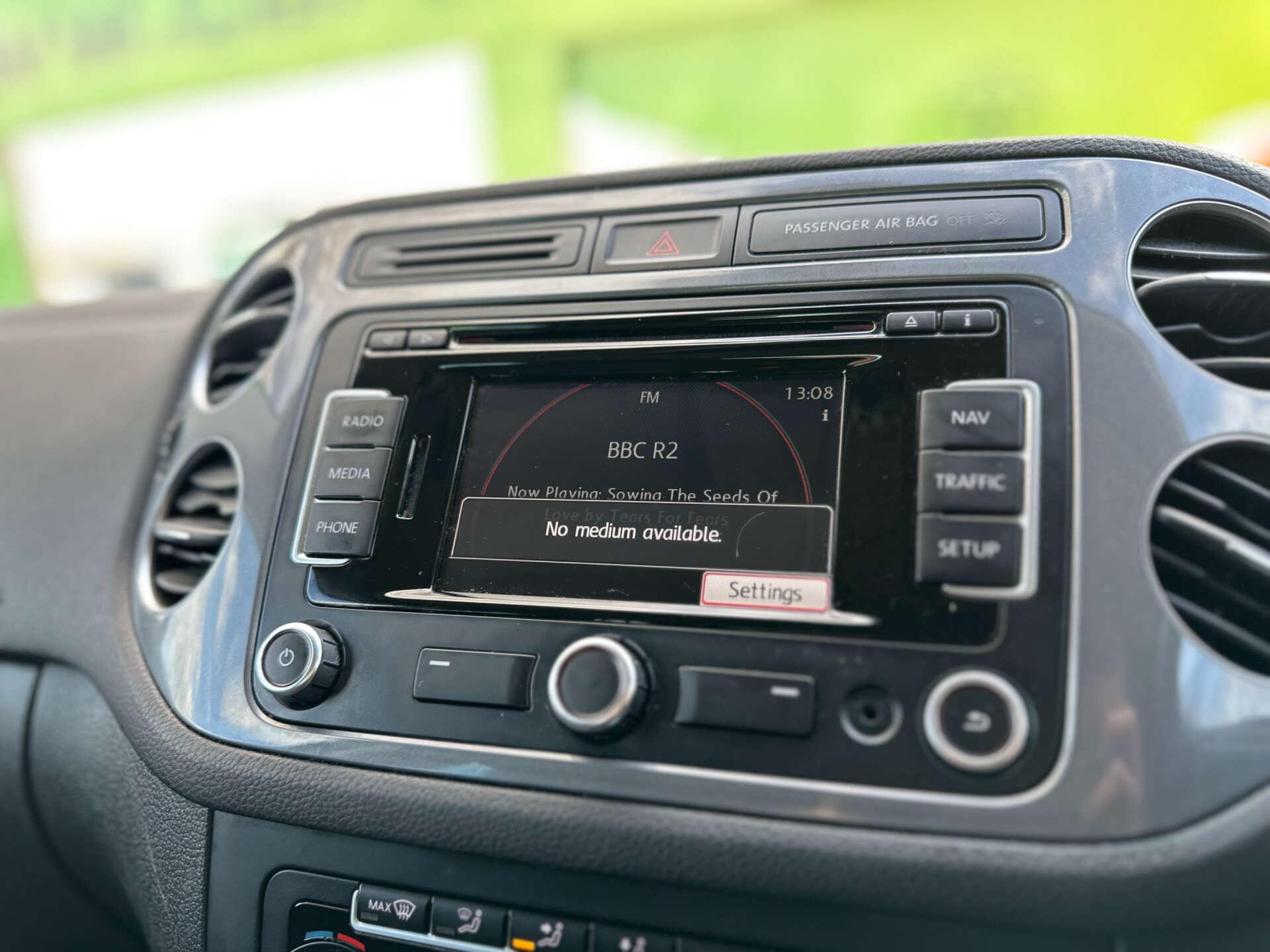 Volkswagen Tiguan view 17