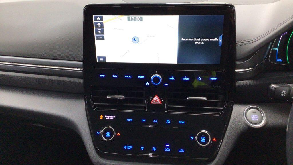 Hyundai IONIQ view 21