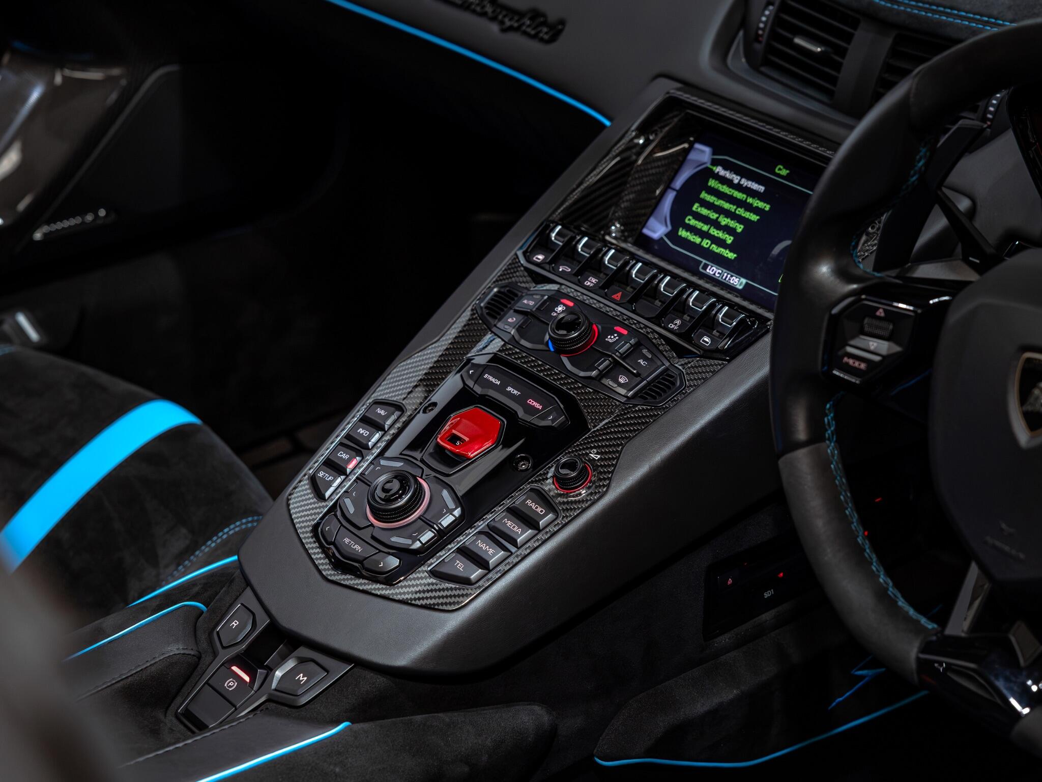 Lamborghini Aventador view 37