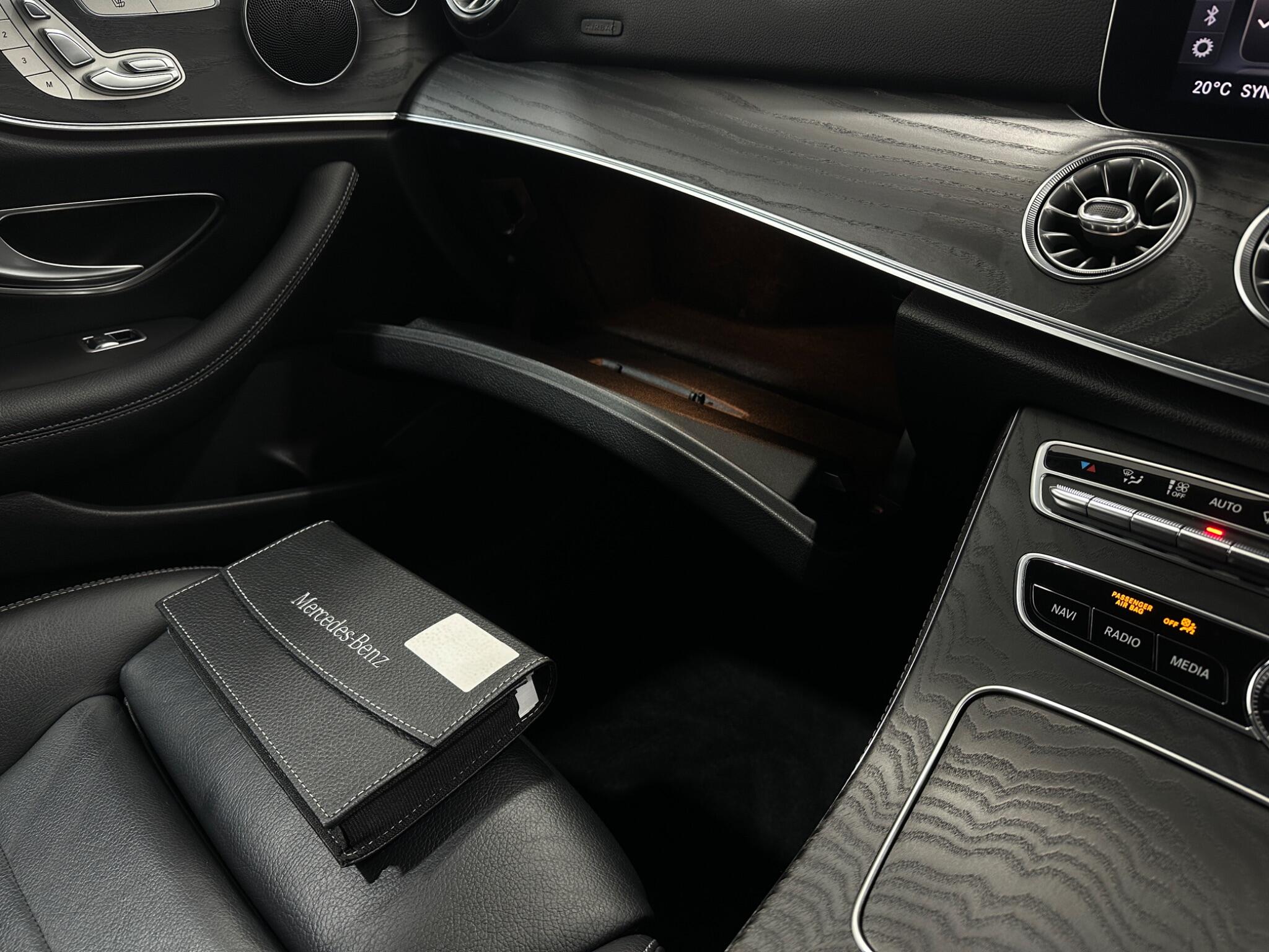 Mercedes-Benz E-Class view 30